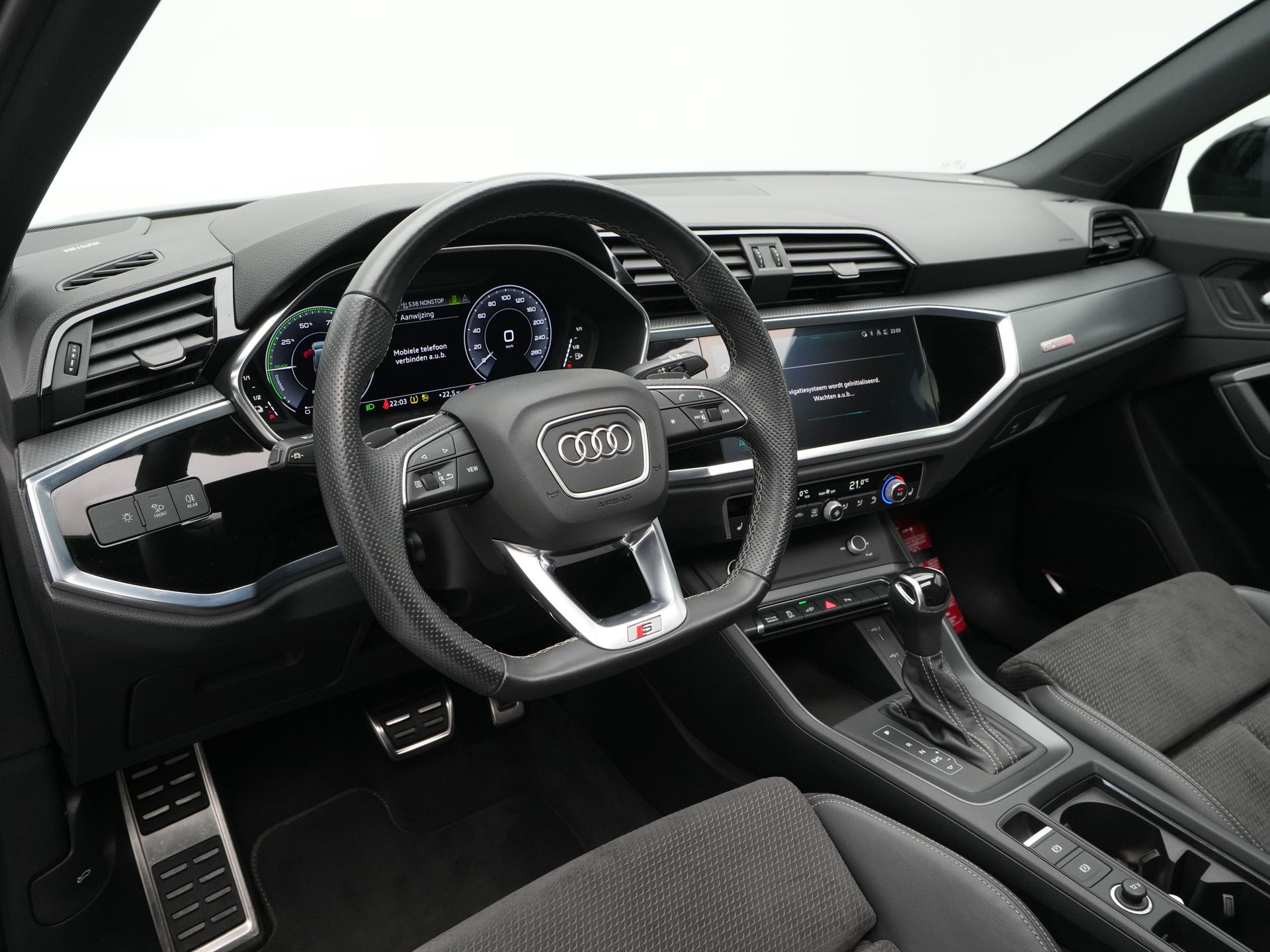 Audi - Q3 45 TFSI e S edition - 2021