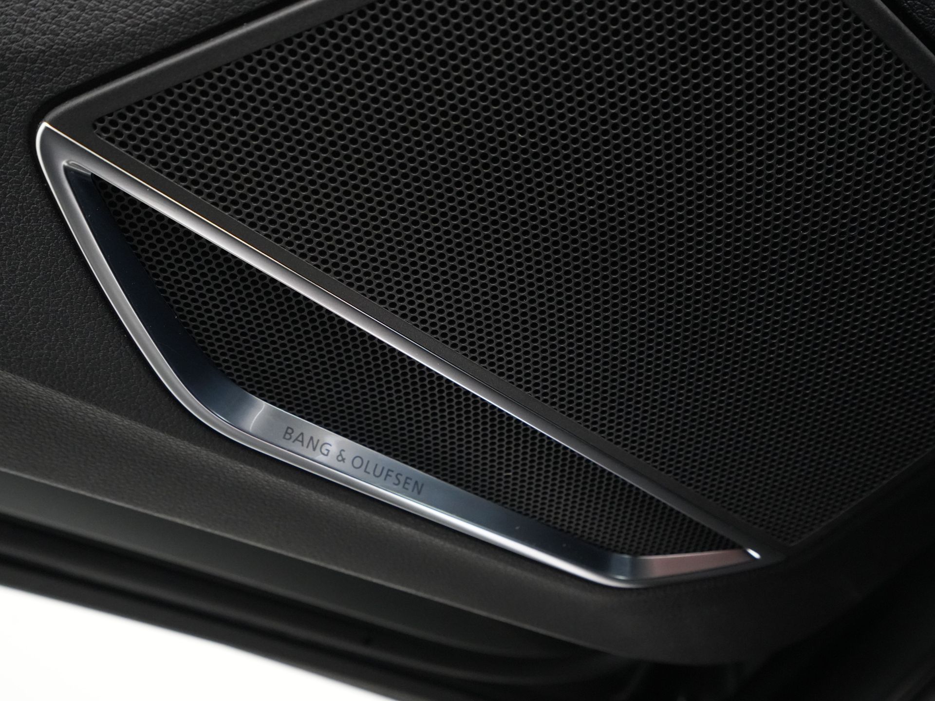 Audi - Q3 45 TFSI e S edition - 2021
