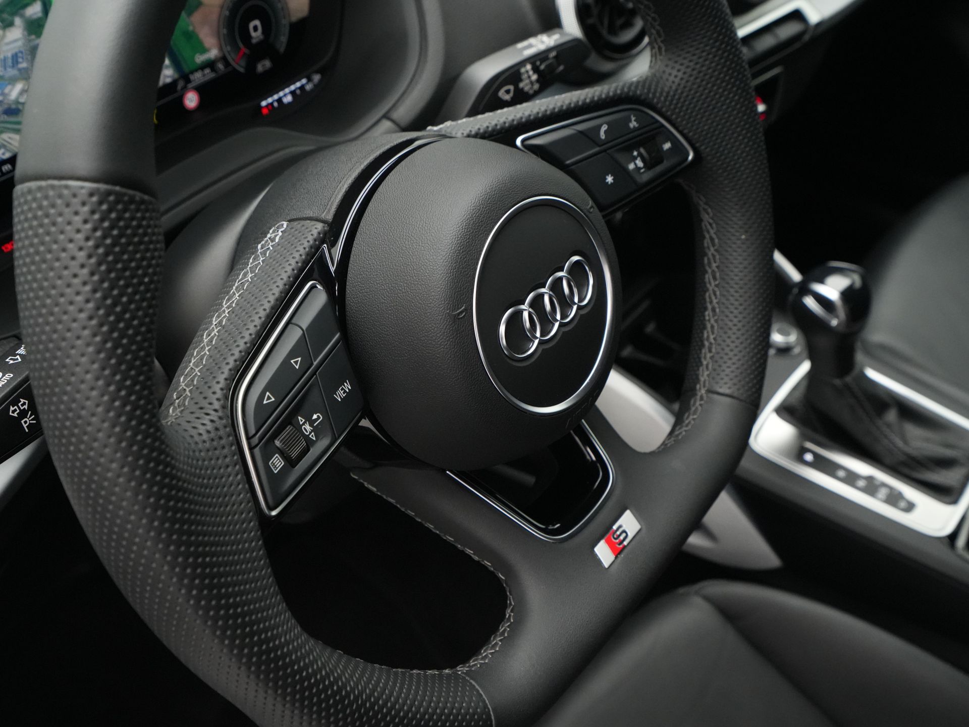 Audi - Q2 35 TFSI S Edition S Line - 2024