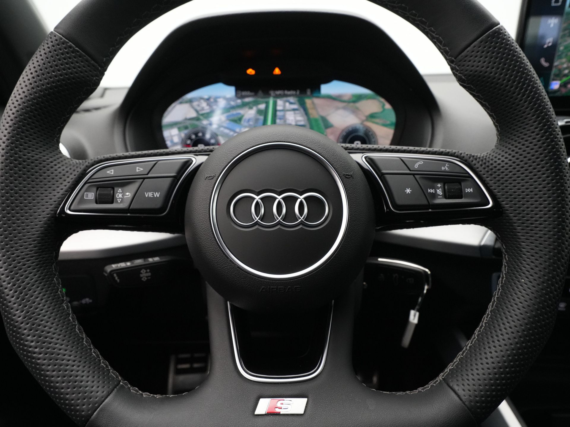 Audi - Q2 35 TFSI S Edition S Line - 2024