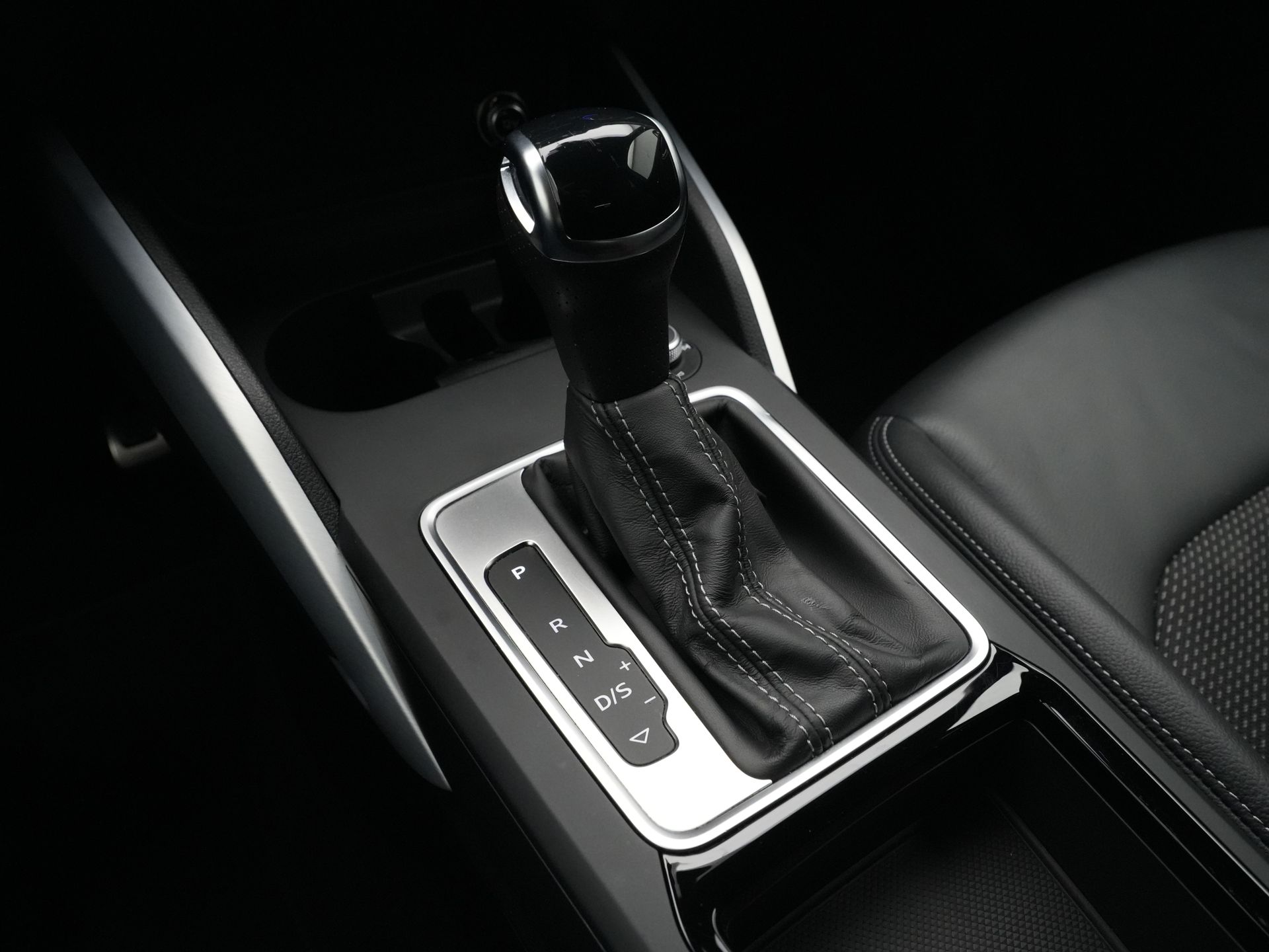 Audi - Q2 35 TFSI S Edition S Line - 2024