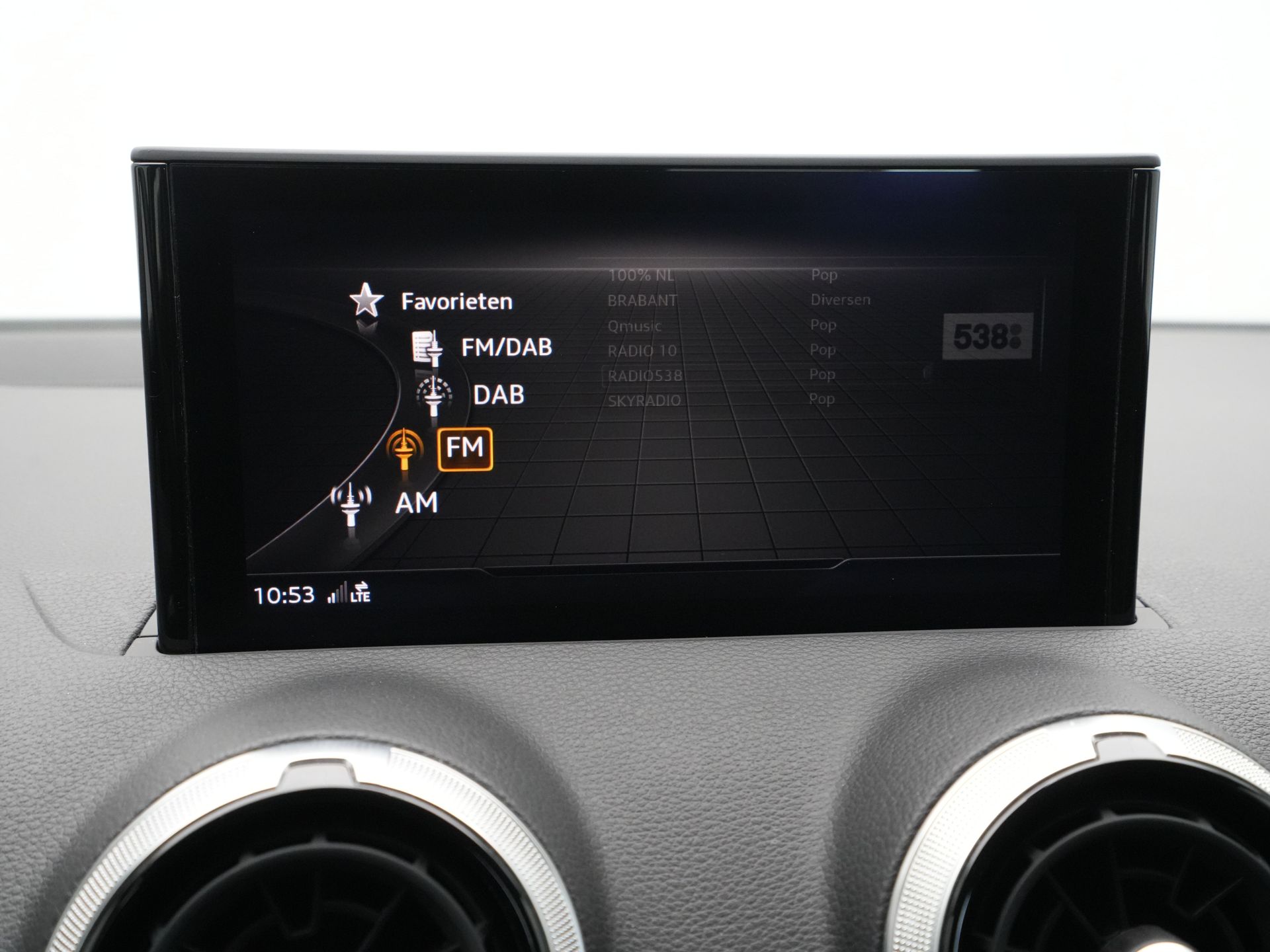 Audi - Q2 35 TFSI 150pk Business Edition - 2021
