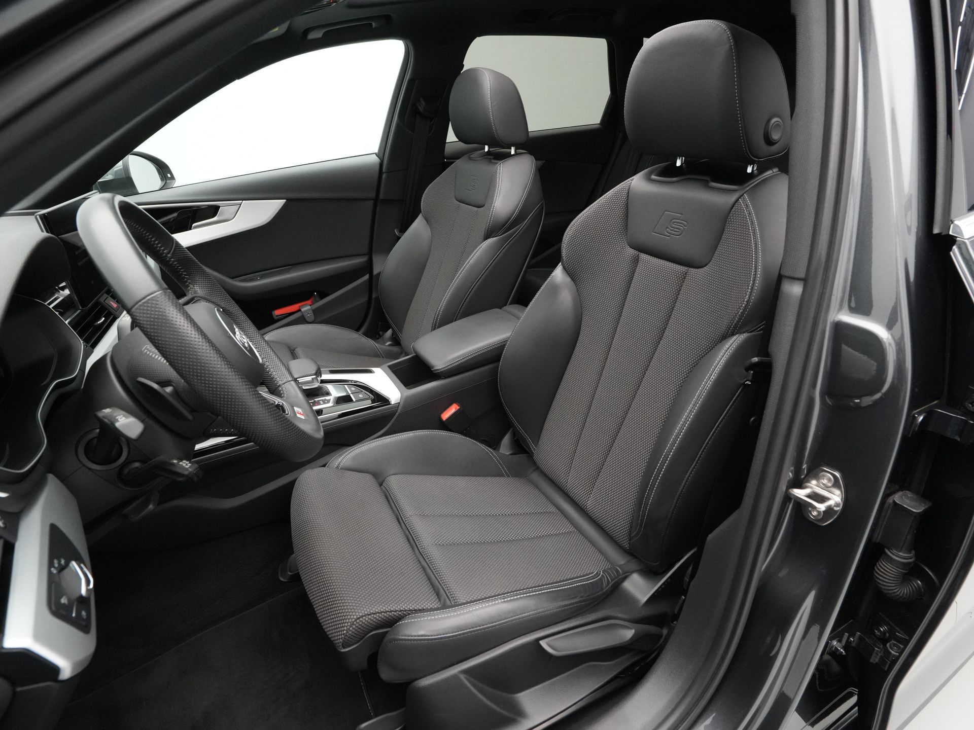Audi - A4 Avant 35 TFSI 150pk S-Line - 2020