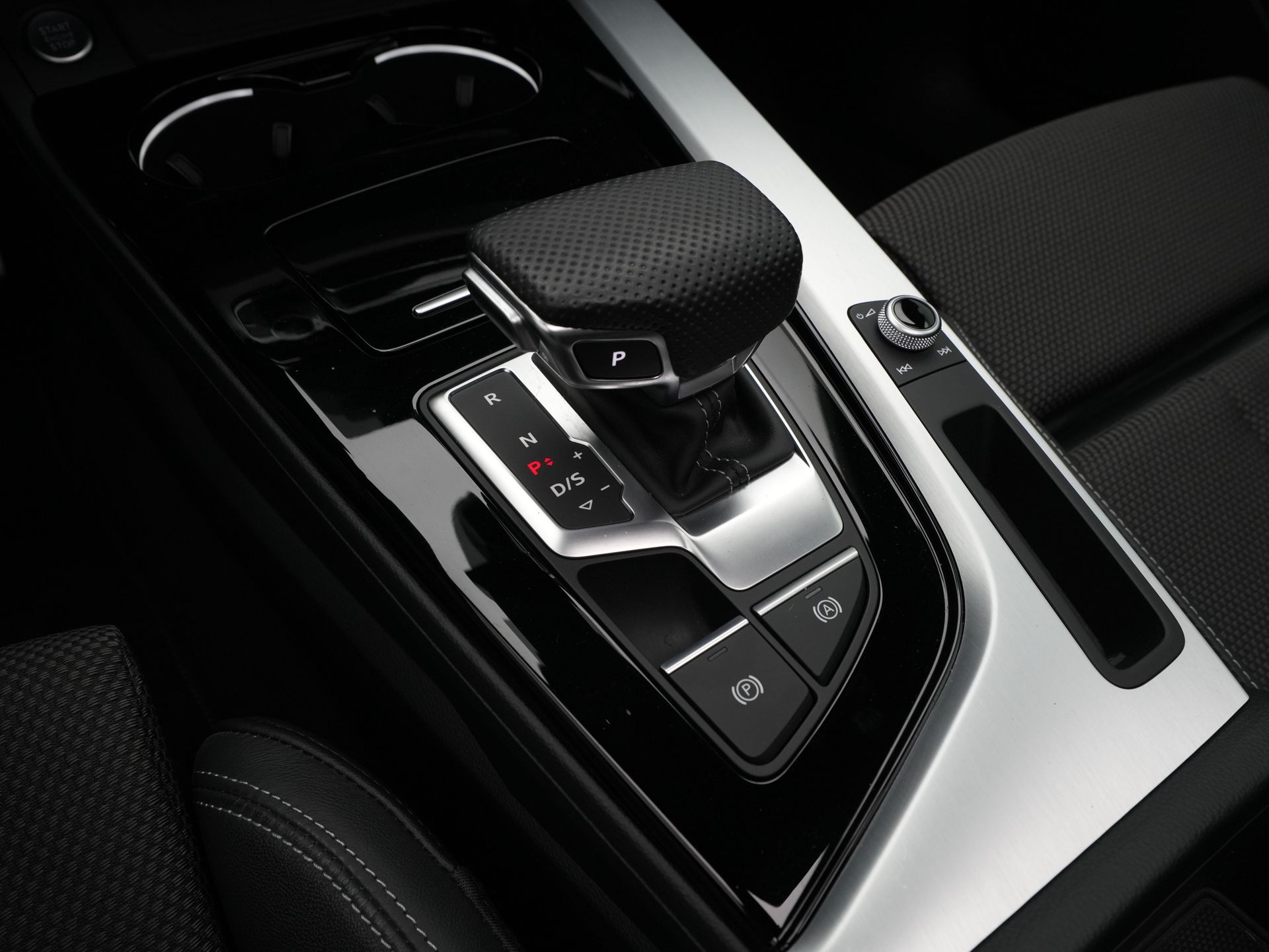 Audi - A4 Avant 35 TFSI 150pk S-Line - 2020