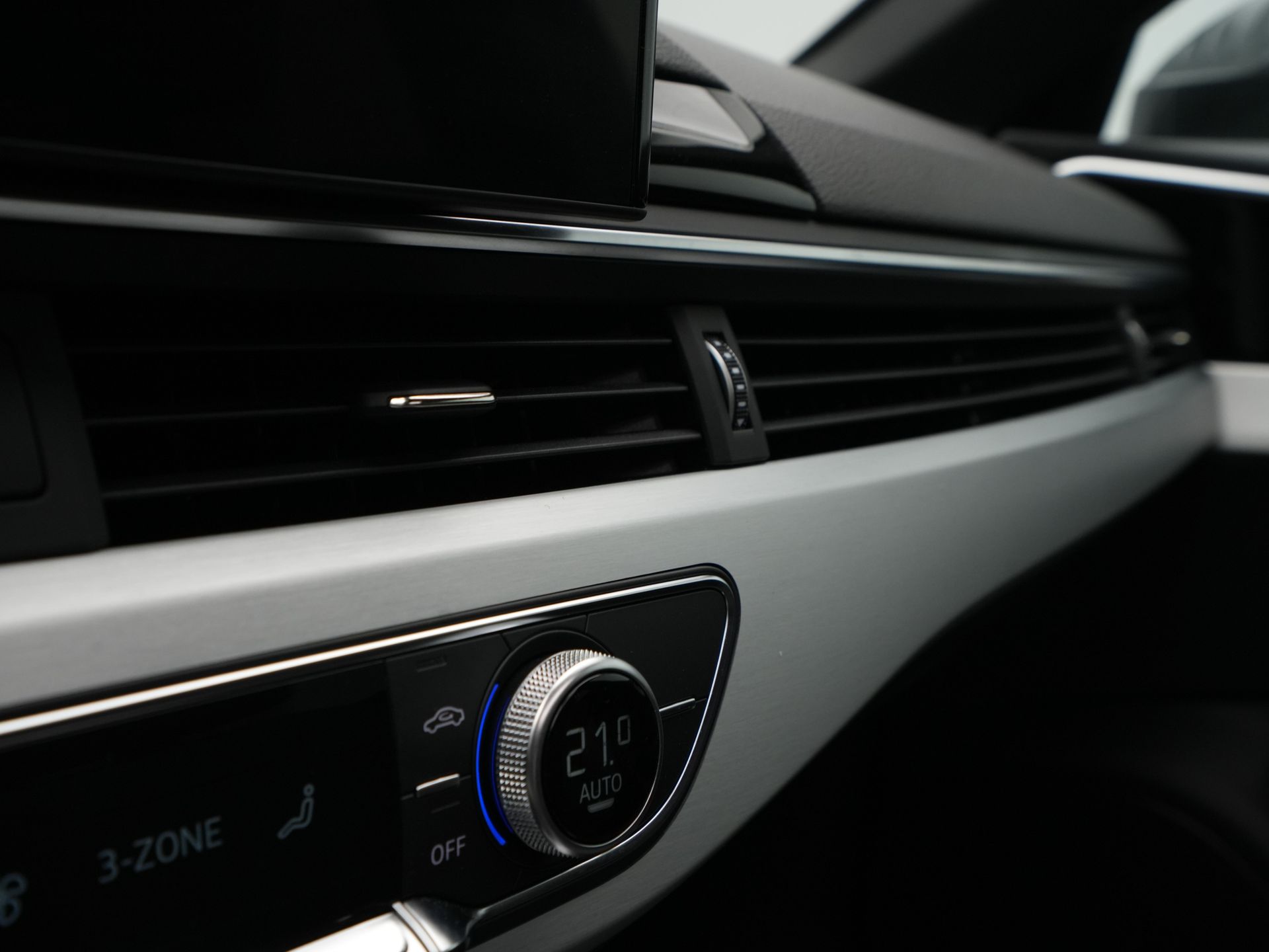 Audi - A4 Avant 35 TFSI 150pk S-Line - 2020