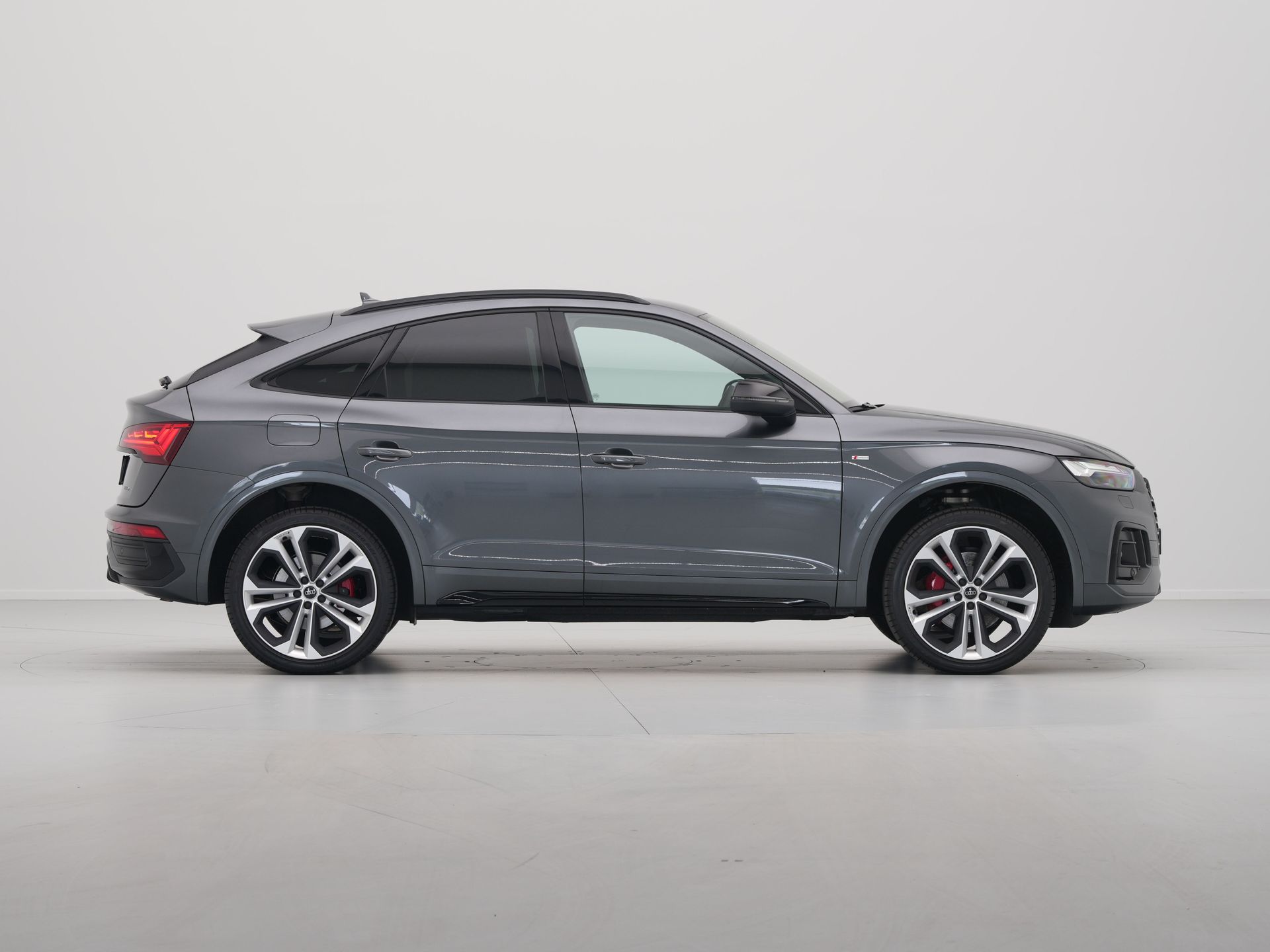 Audi - Q5 Sportback 55 TFSI e 367 pk S-Tronic Quattro S edition Competition - 2024