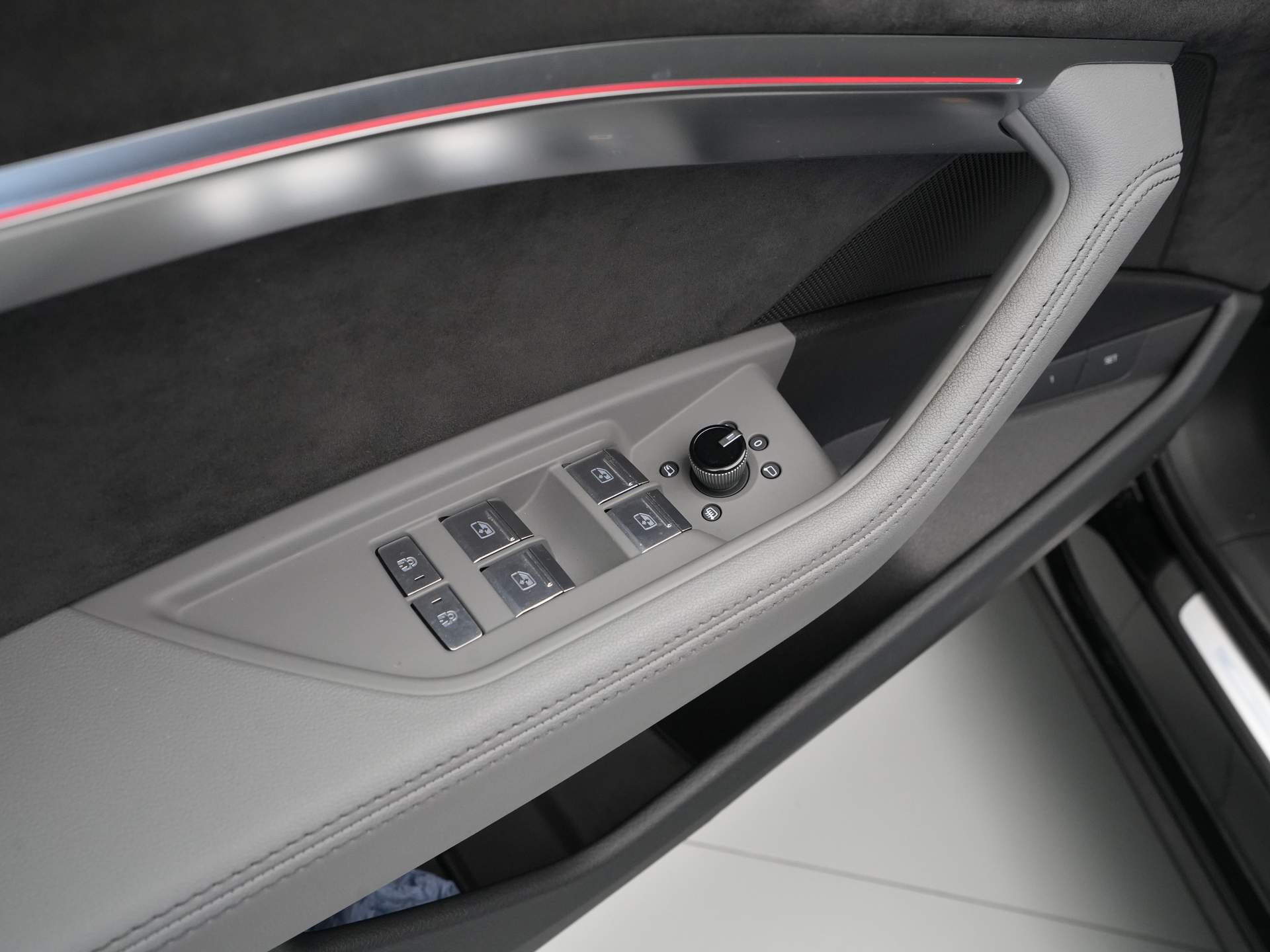 Audi - e-tron S quattro 504pk 95 kWh - 2020
