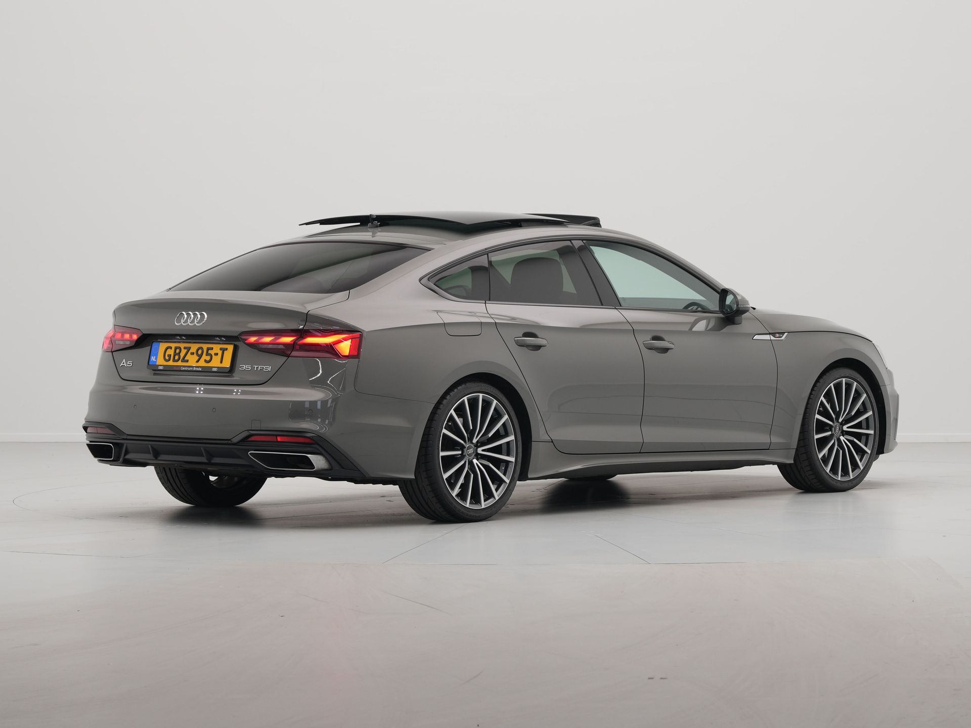 Audi - A5 Sportback 35 TFSI S 150pk S edition Competition - 2024