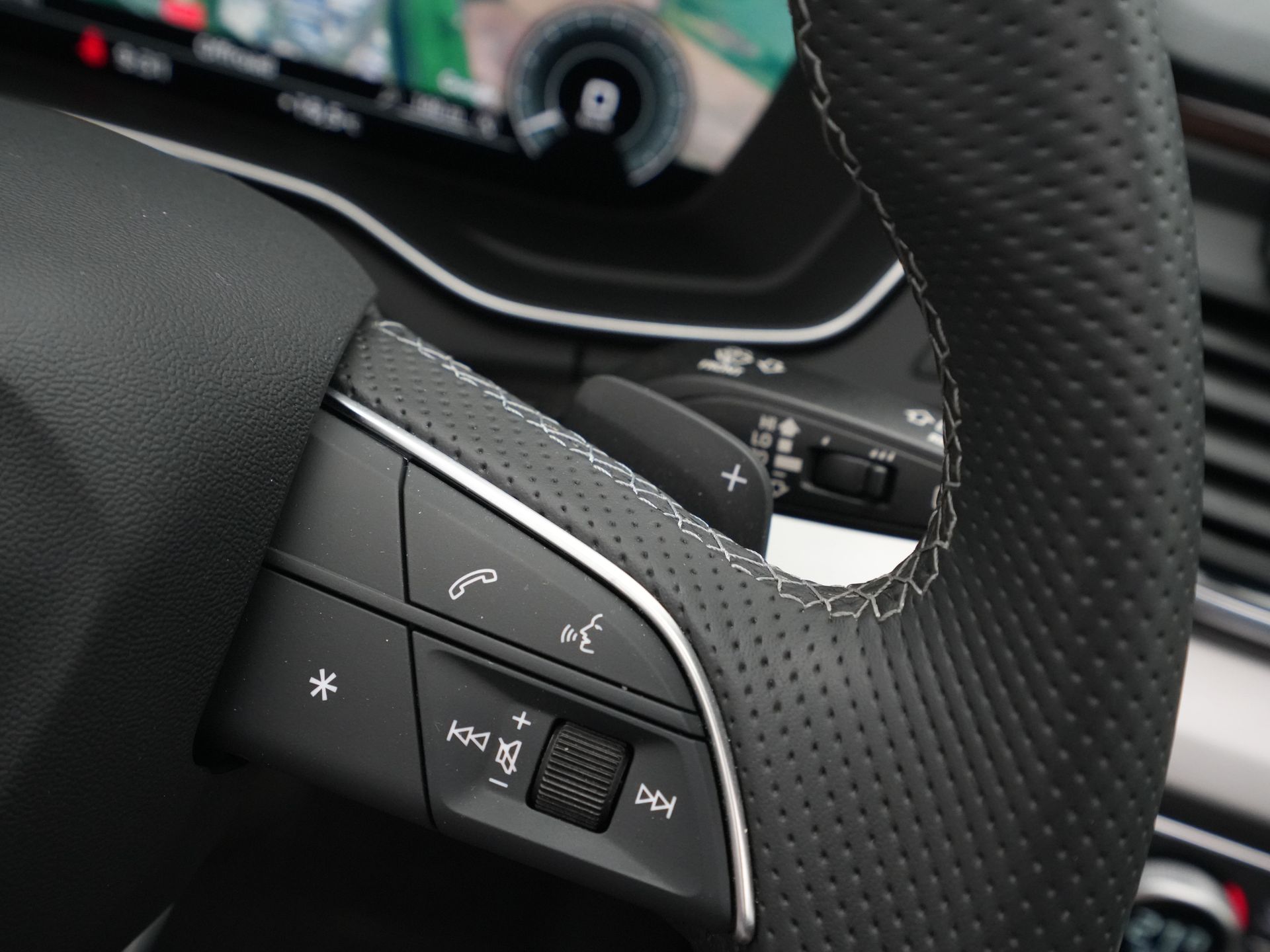 Audi - Q5 50 TFSI e S edition Quattro S Line - 2023