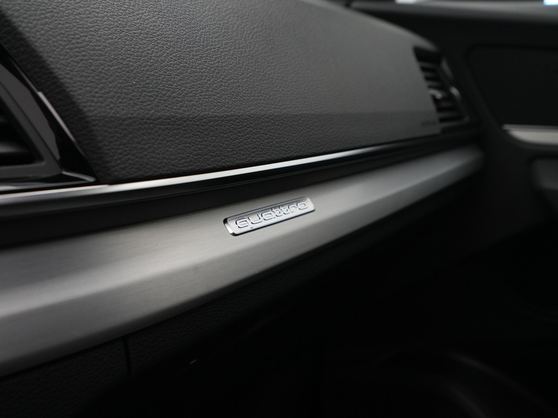 Audi - Q5 50 TFSI e S edition Quattro S Line - 2023