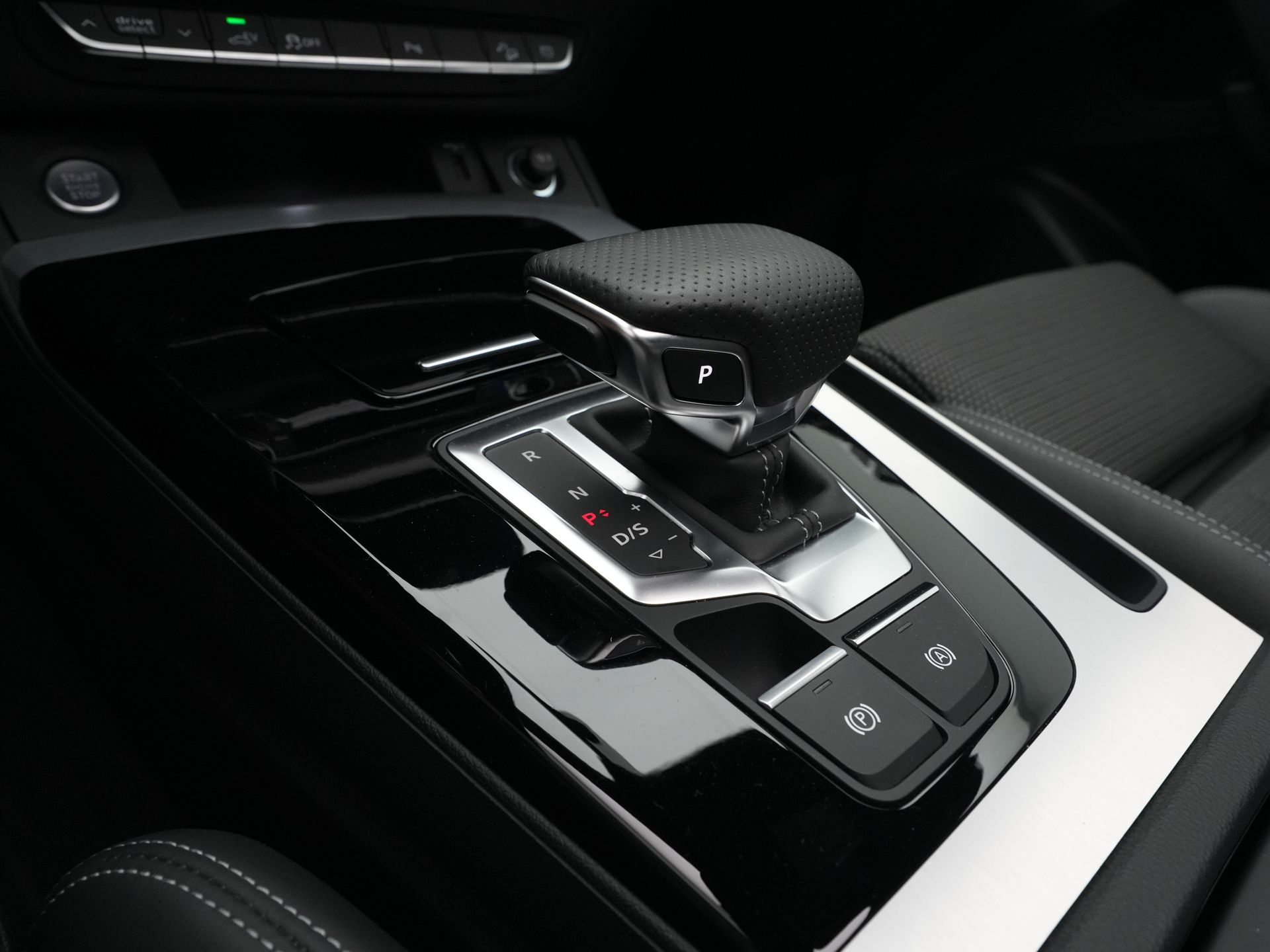 Audi - Q5 50 TFSI e S edition Quattro S Line - 2023