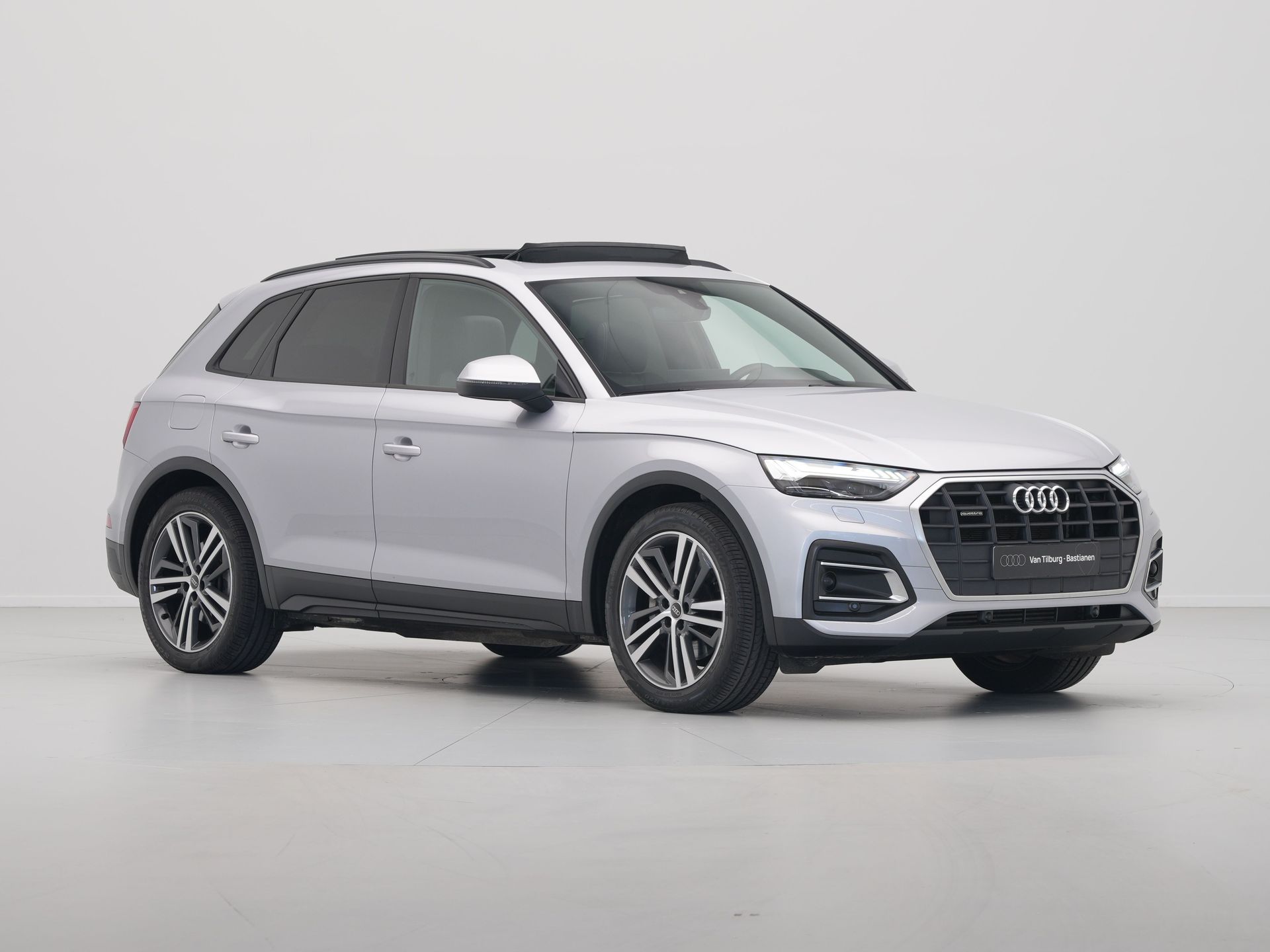 Audi - Q5 50 TFSI e S edition Quattro S Line - 2023
