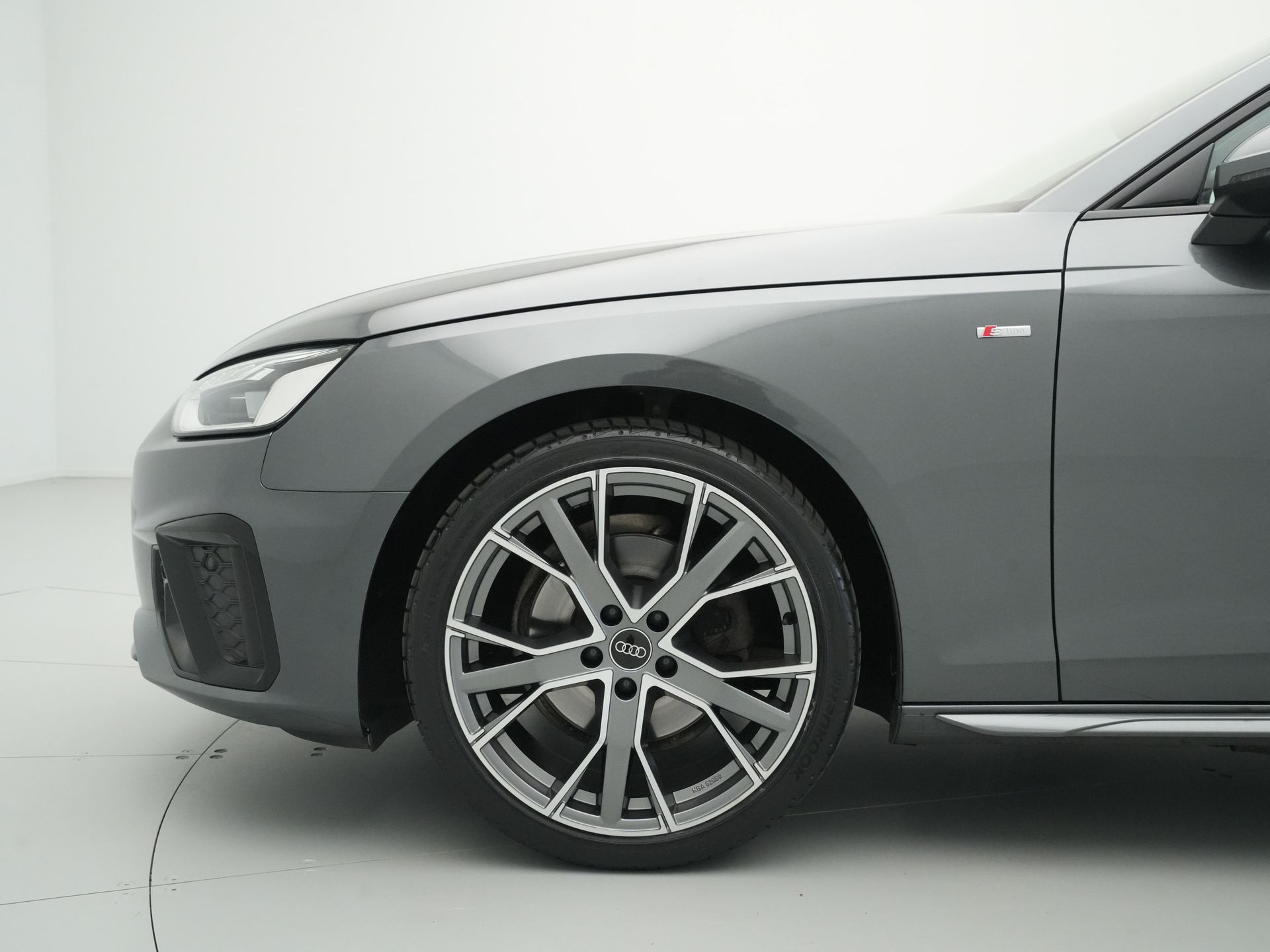 Audi - A4 Avant 35 TFSI S Line edition - 2023