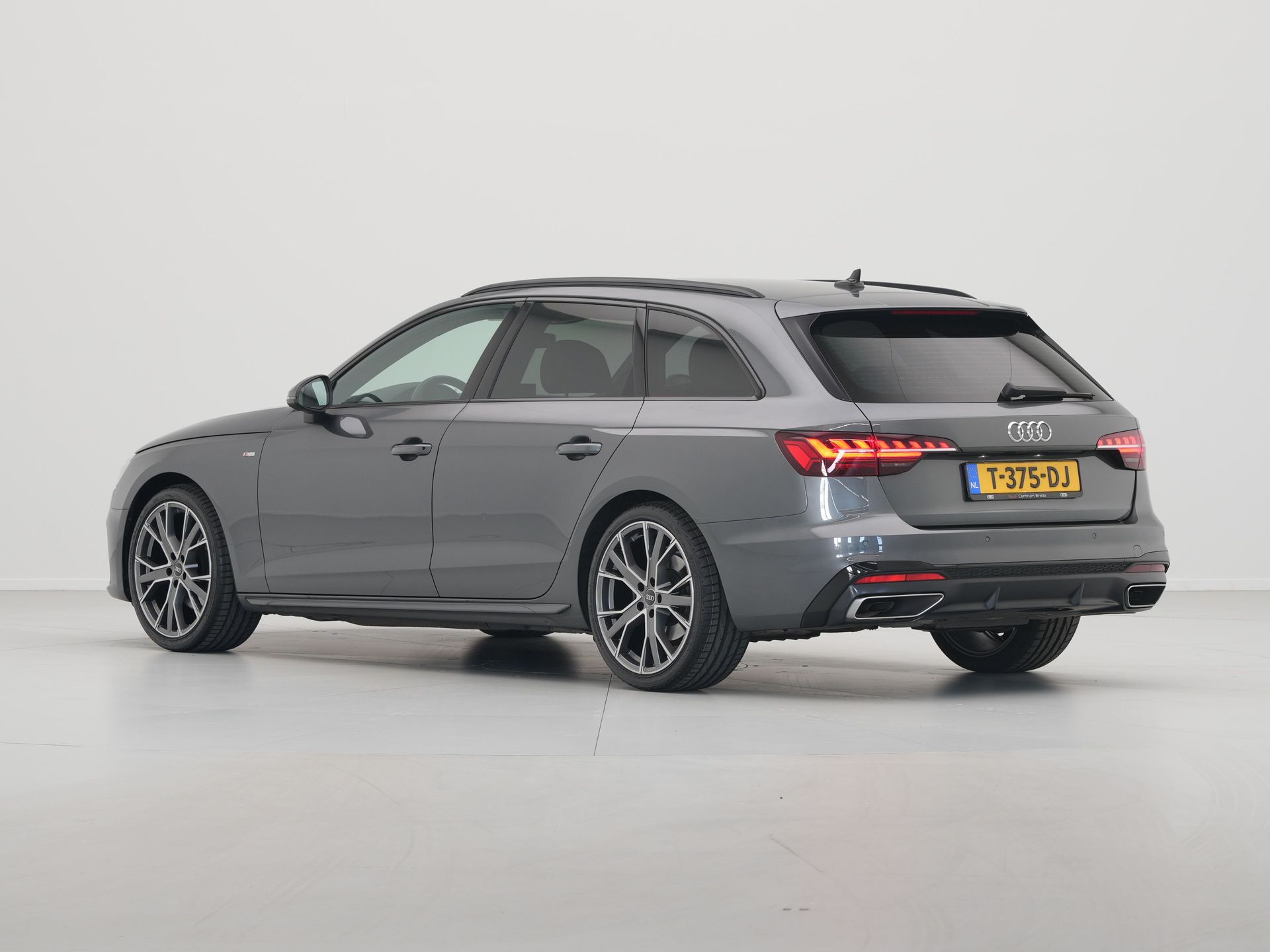 Audi - A4 Avant 35 TFSI S Line edition - 2023