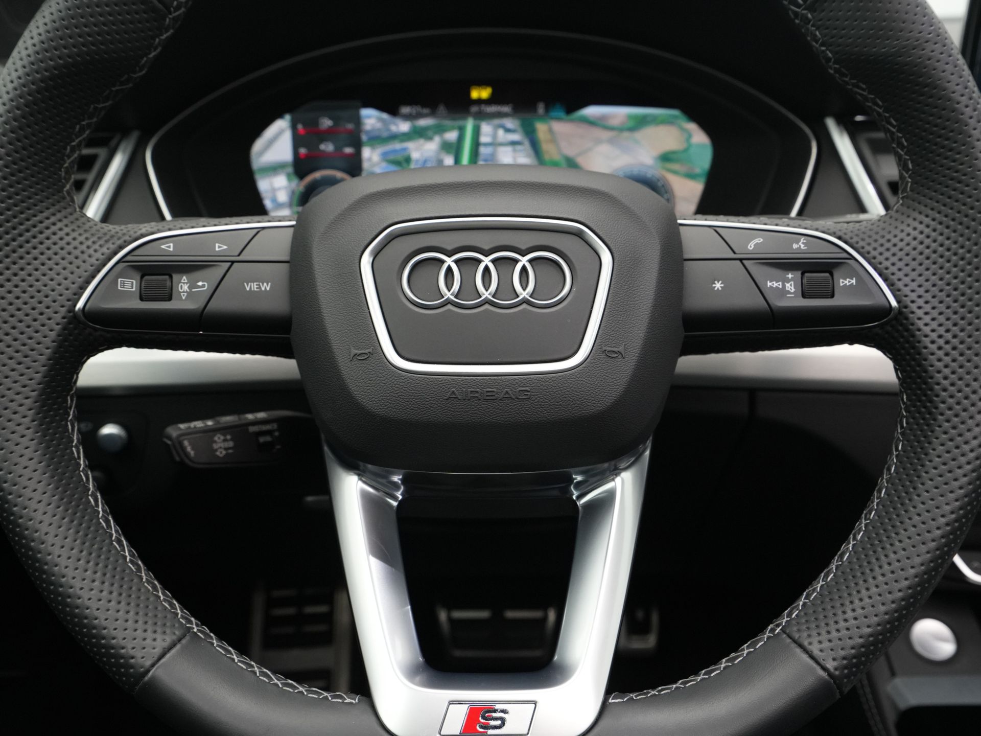 Audi - Q5 50 TFSI e S-line - 2023