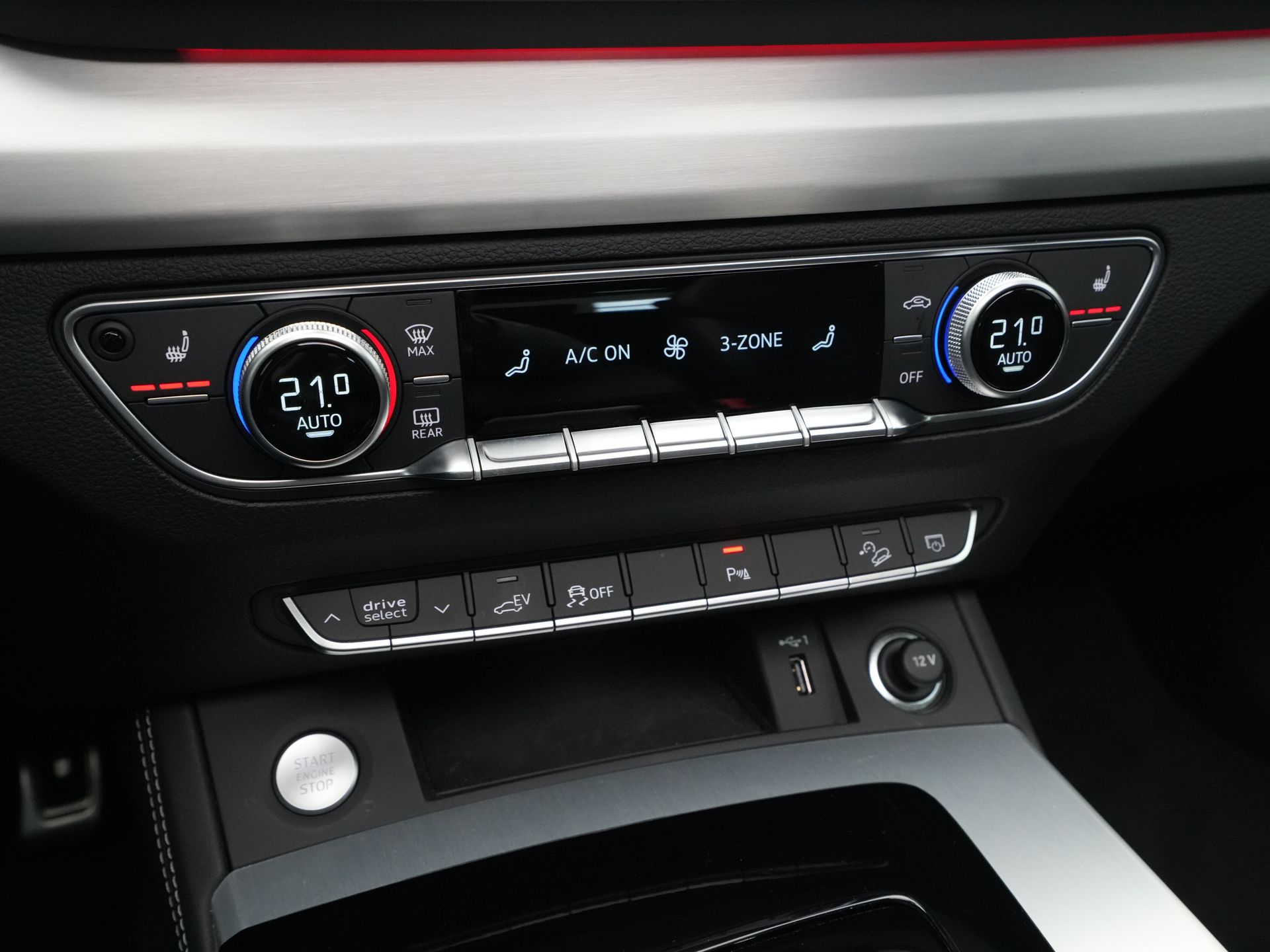 Audi - Q5 50 TFSI e S-line - 2023
