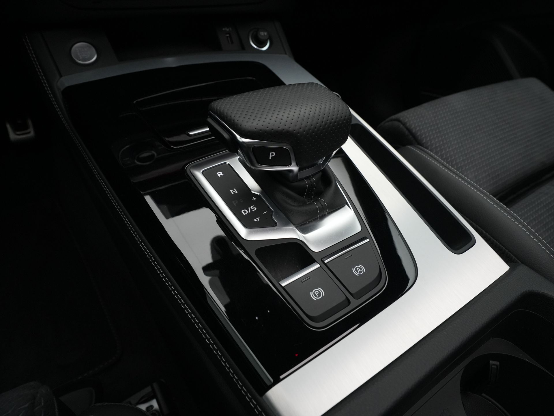Audi - Q5 50 TFSI e S-line - 2023