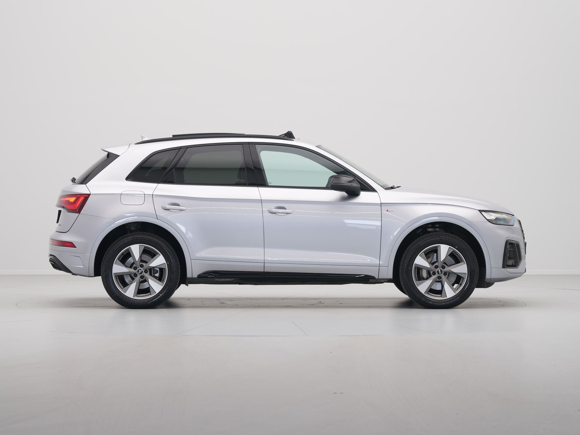 Audi - Q5 50 TFSI e S-line - 2023