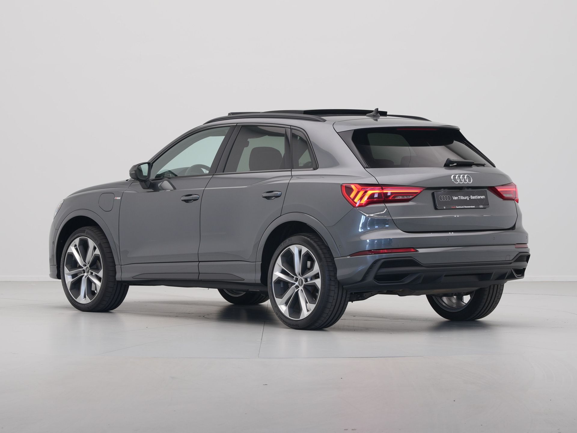 Audi - Q3 45 TFSI e 245pk S edition S Line - 2024