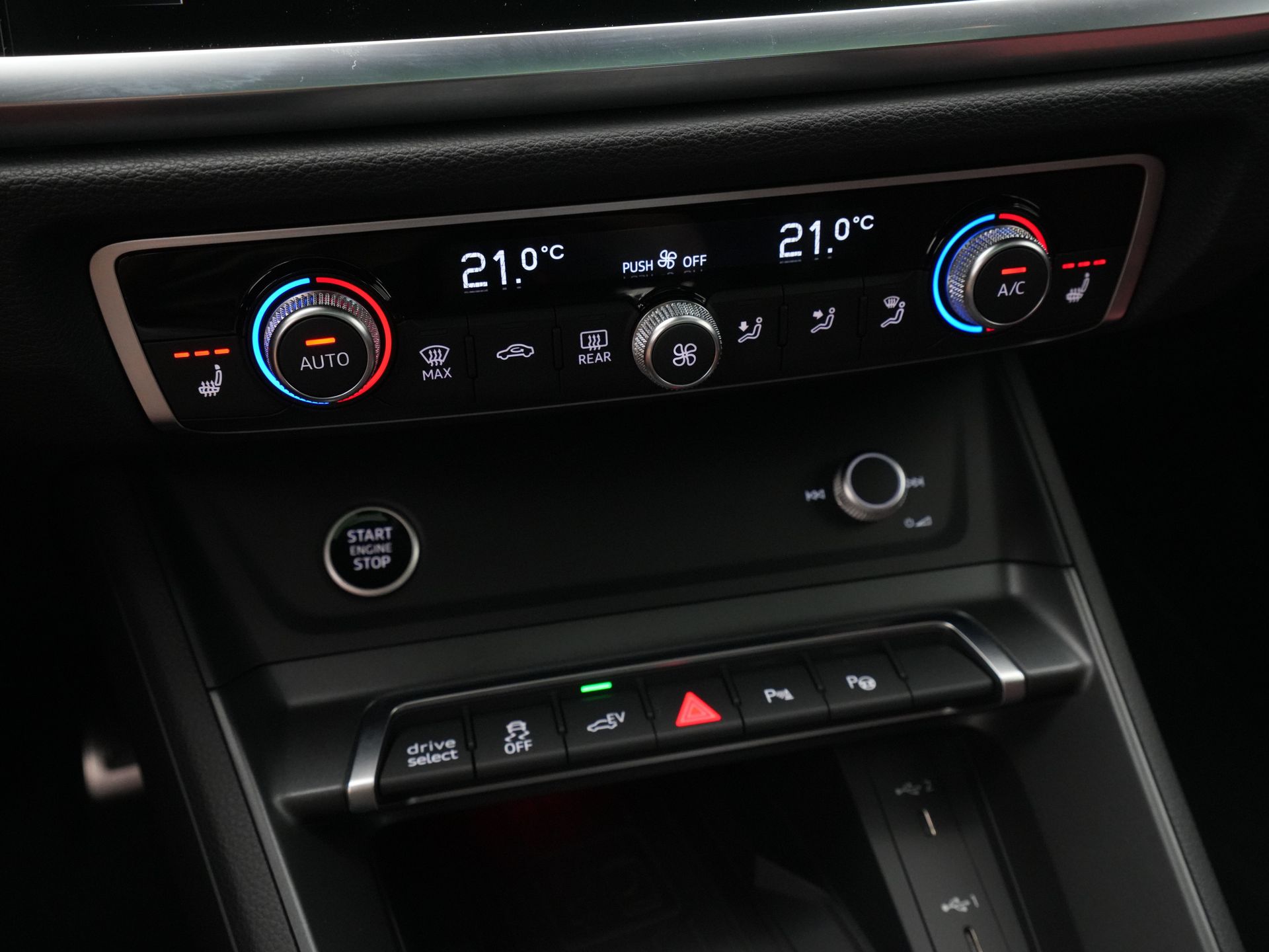Audi - Q3 45 TFSI e 245pk S edition S Line - 2024