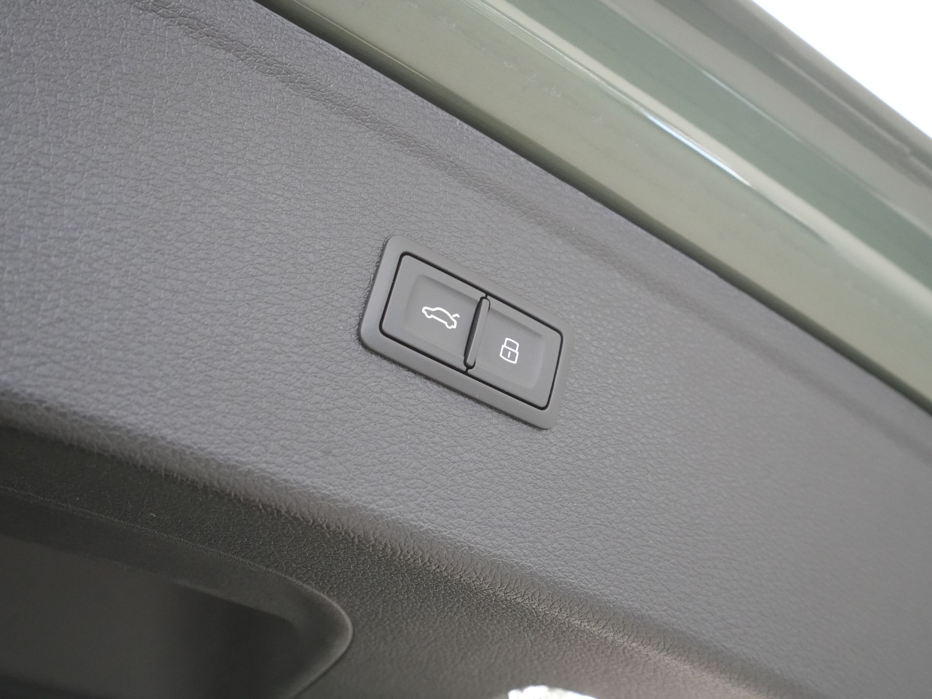 Audi - Q5 50 TFSI e 220 kW / 299 pk - 2024