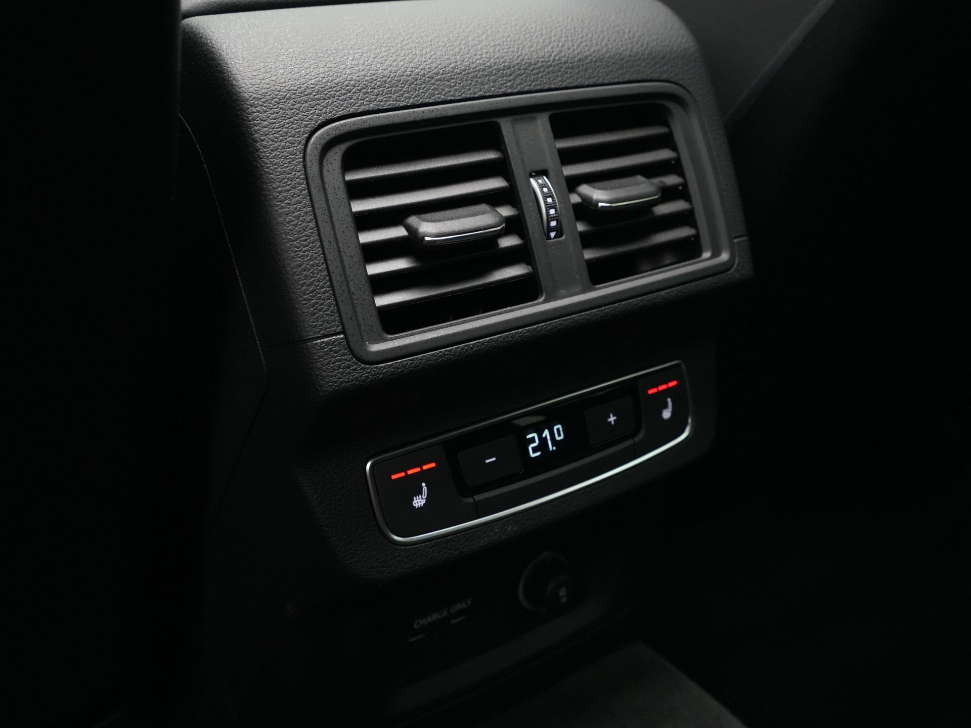 Audi - Q5 50 TFSI e 220 kW / 299 pk - 2024