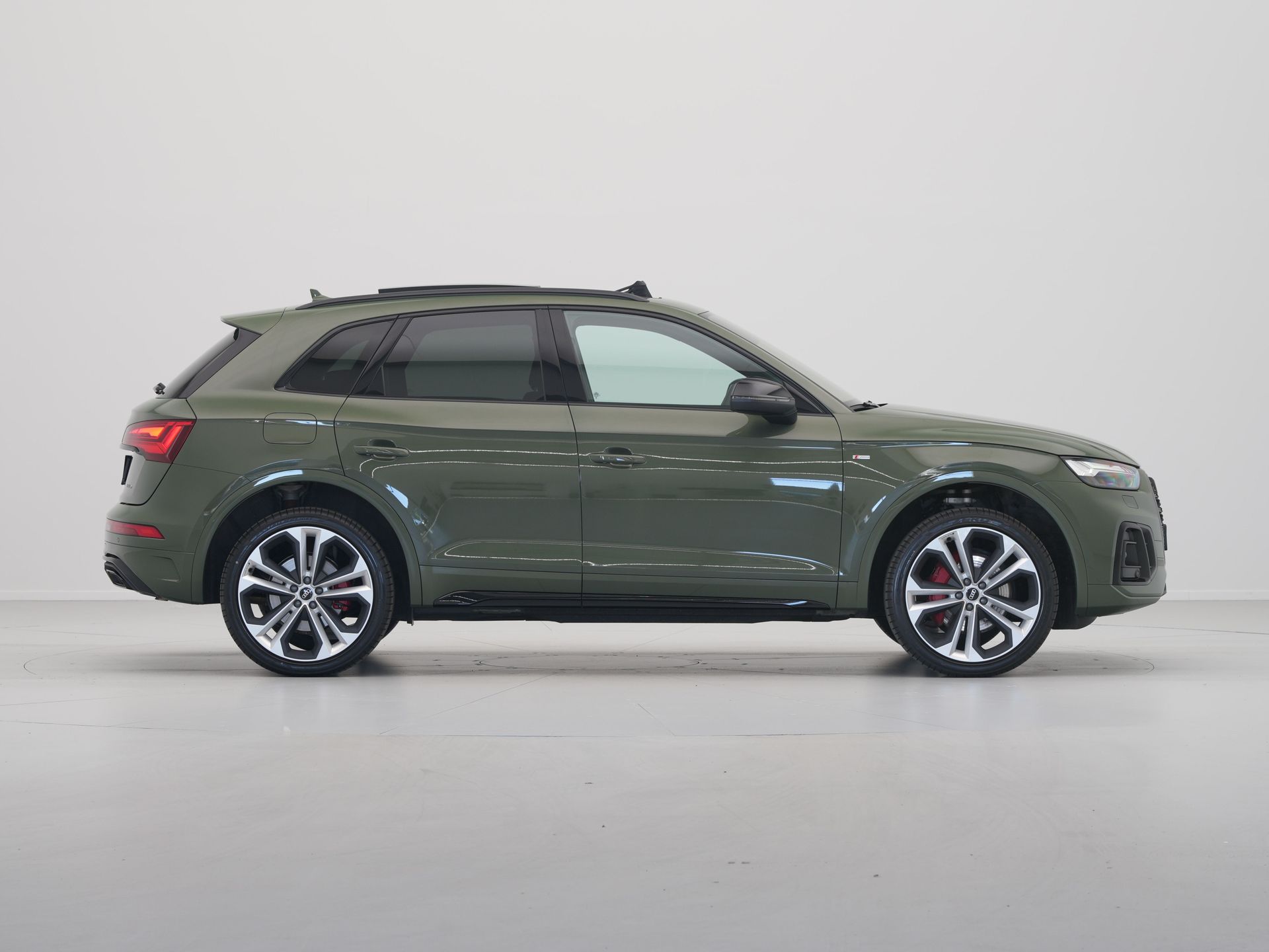 Audi - Q5 50 TFSI e 220 kW / 299 pk - 2024