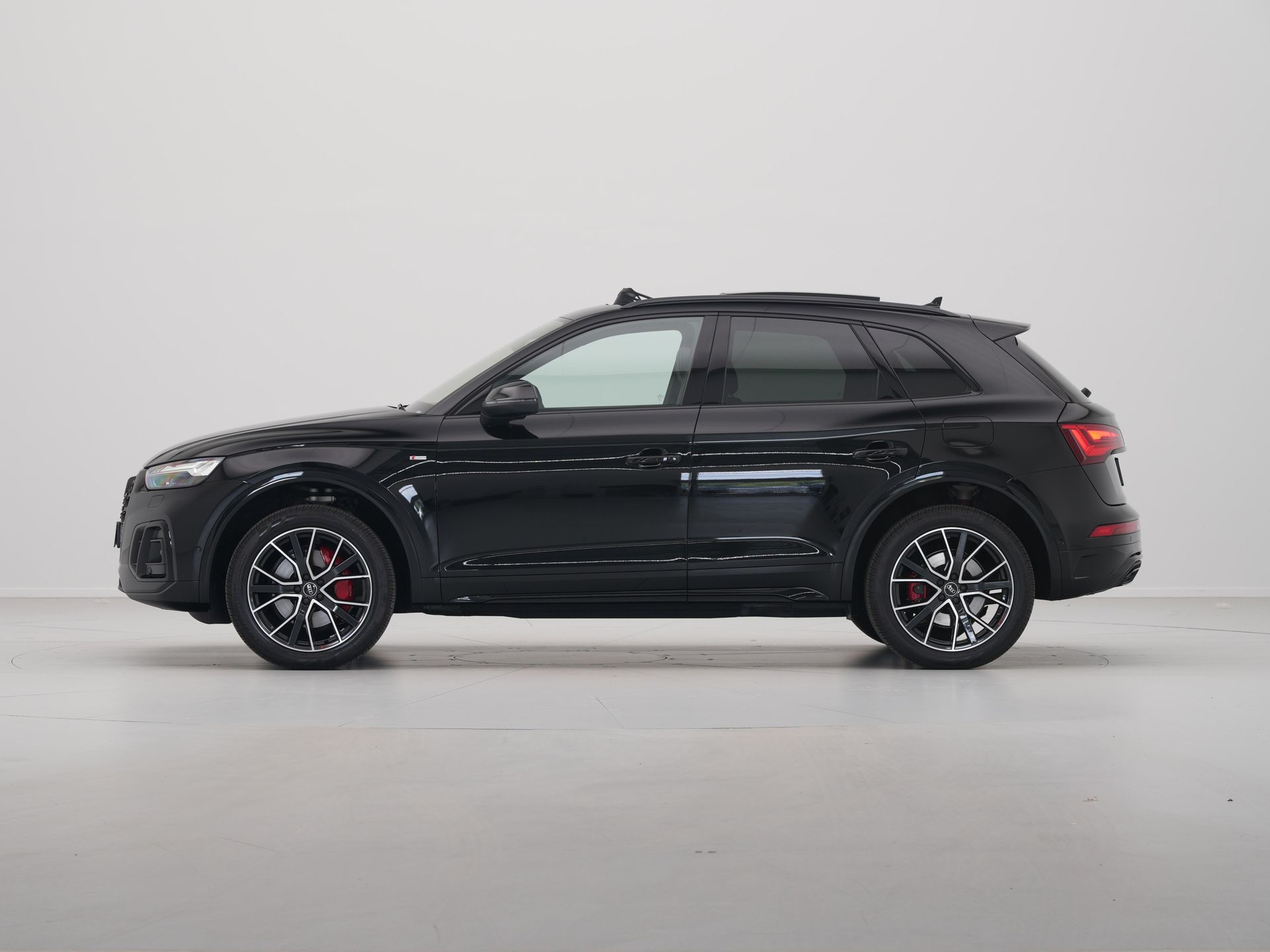 Audi - Q5 55 TFSI e PHEV 367 pk S edition Competition - 2024