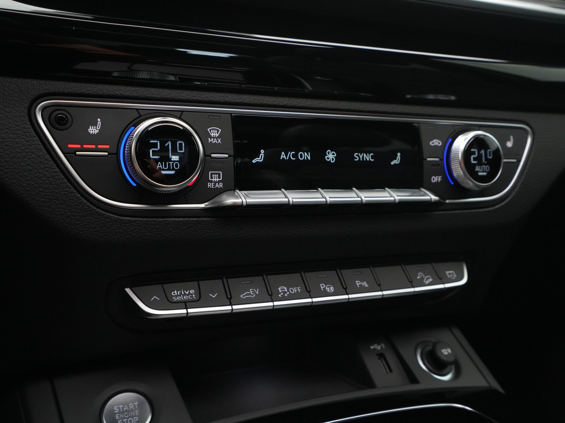 Audi - Q5 55 TFSI e PHEV 367 pk S edition Competition - 2024