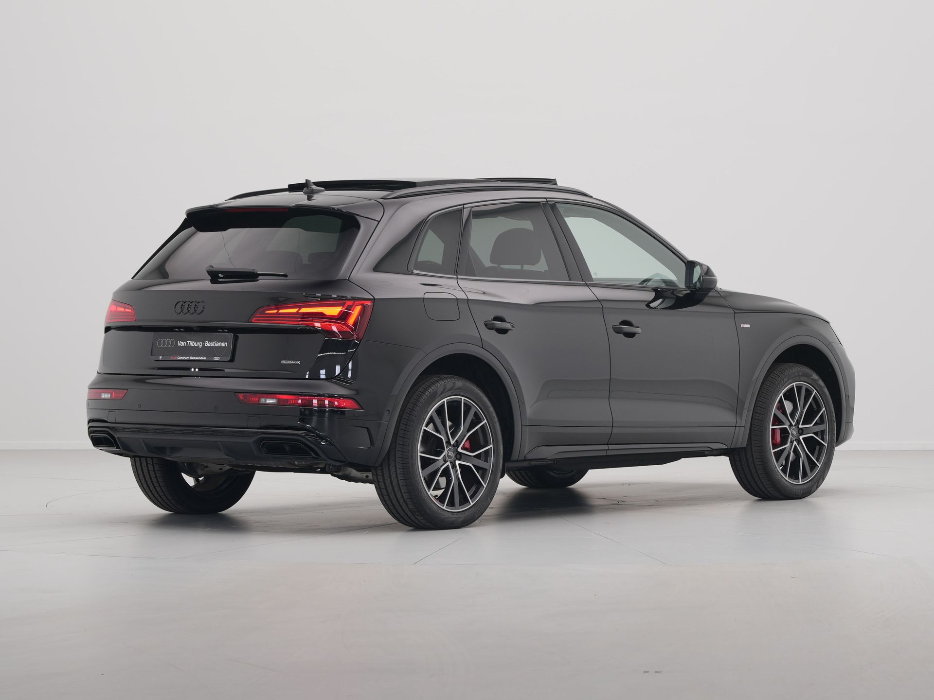 Audi - Q5 55 TFSI e PHEV 367 pk S edition Competition - 2024