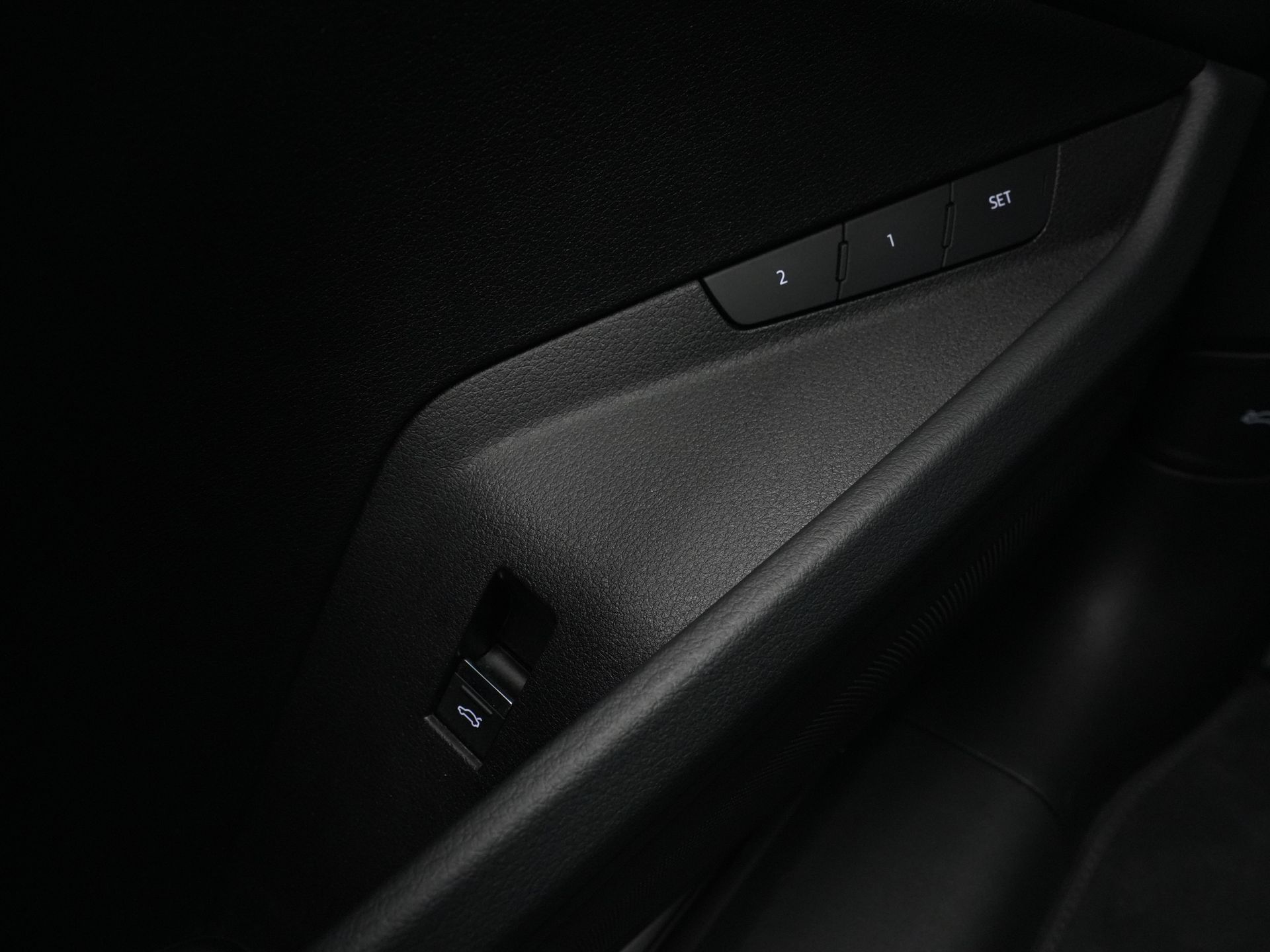 Audi - e-tron e-tron 55 quattro 408pk 95 kWh - 2021