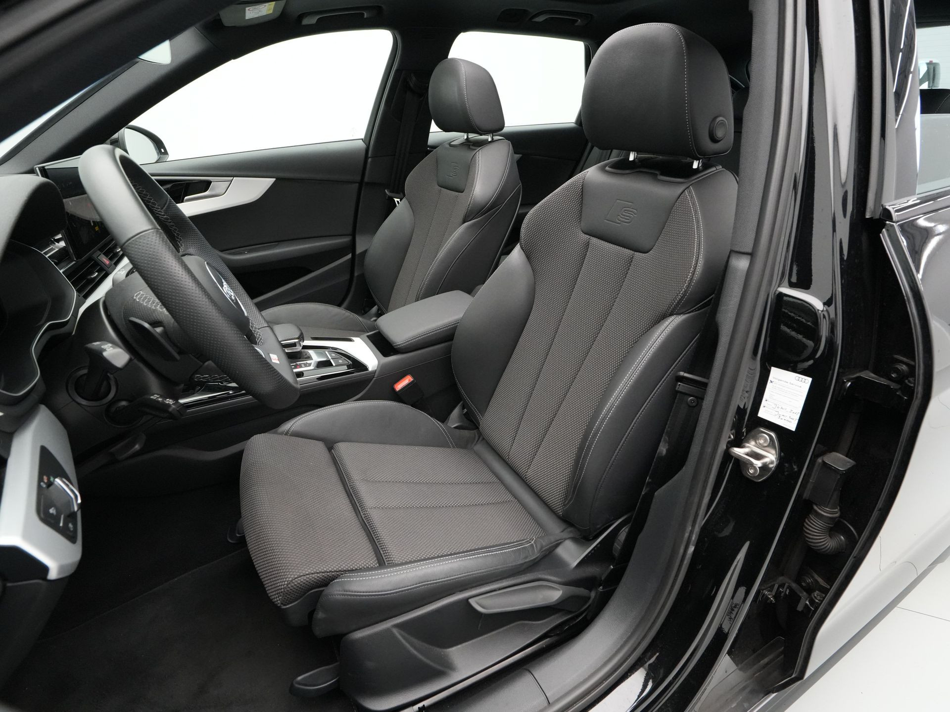 Audi - A4 Avant 35 TFSI 150pk S-Line edition - 2023
