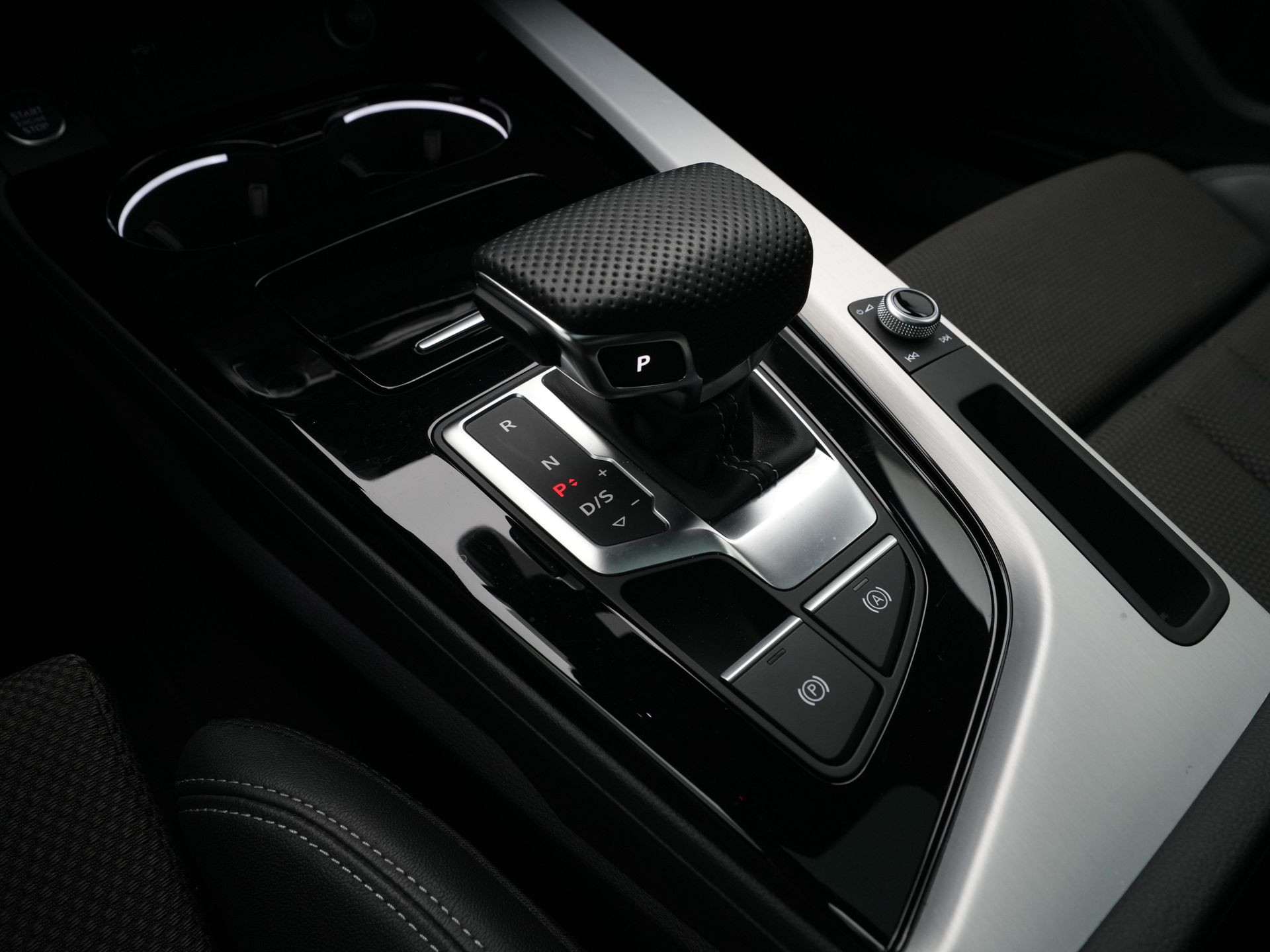 Audi - A4 Avant 35 TFSI 150pk S-Line edition - 2023