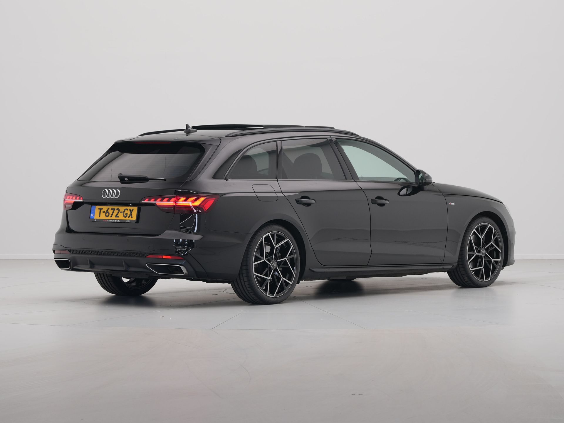 Audi - A4 Avant 35 TFSI 150pk S-Line edition - 2023