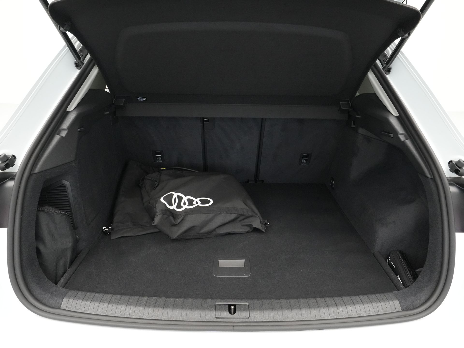 Audi - Q3 45 TFSI e 245pk S-Tronic edition - 2024