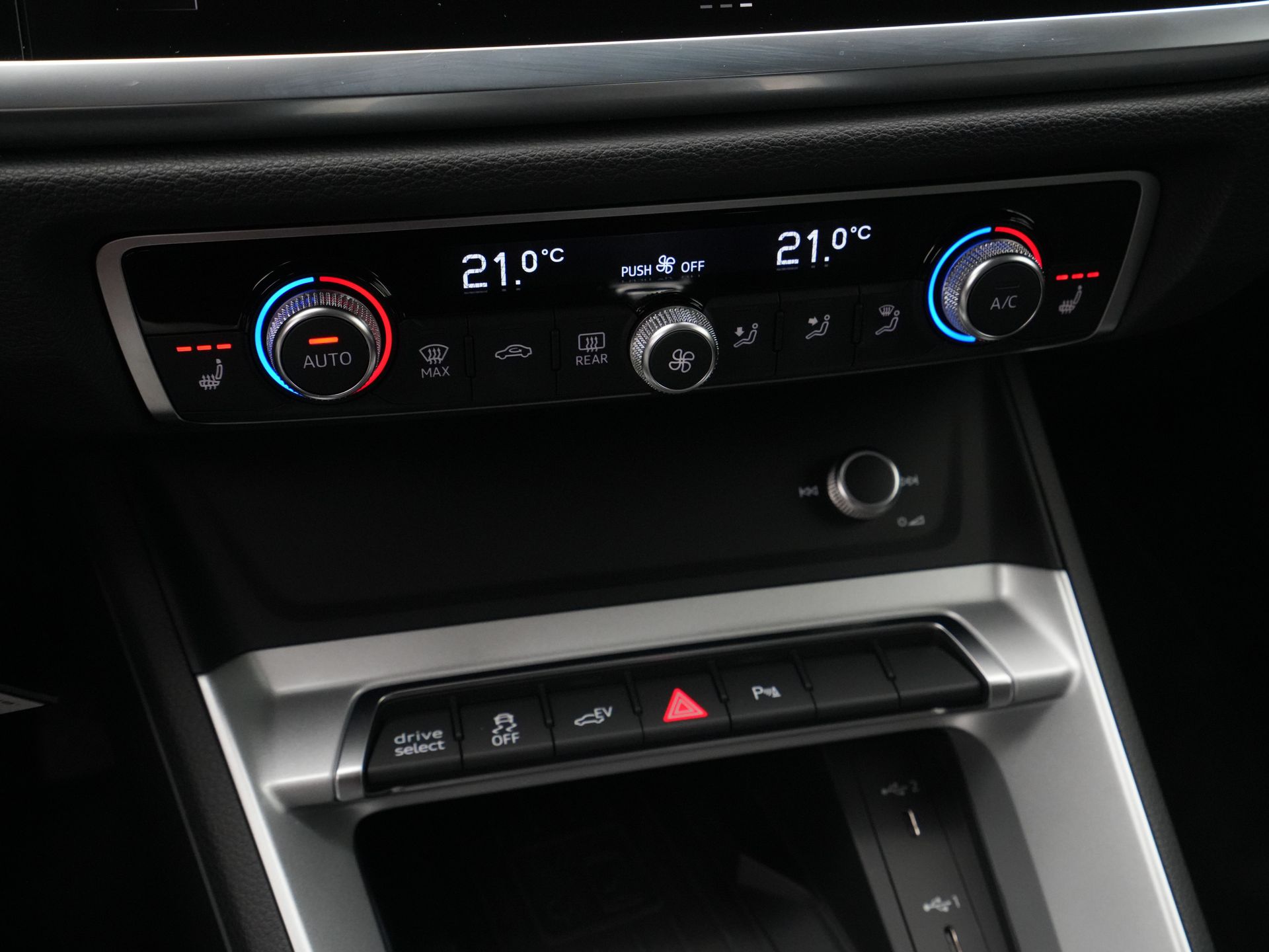 Audi - Q3 45 TFSI e 245pk S-Tronic edition - 2024