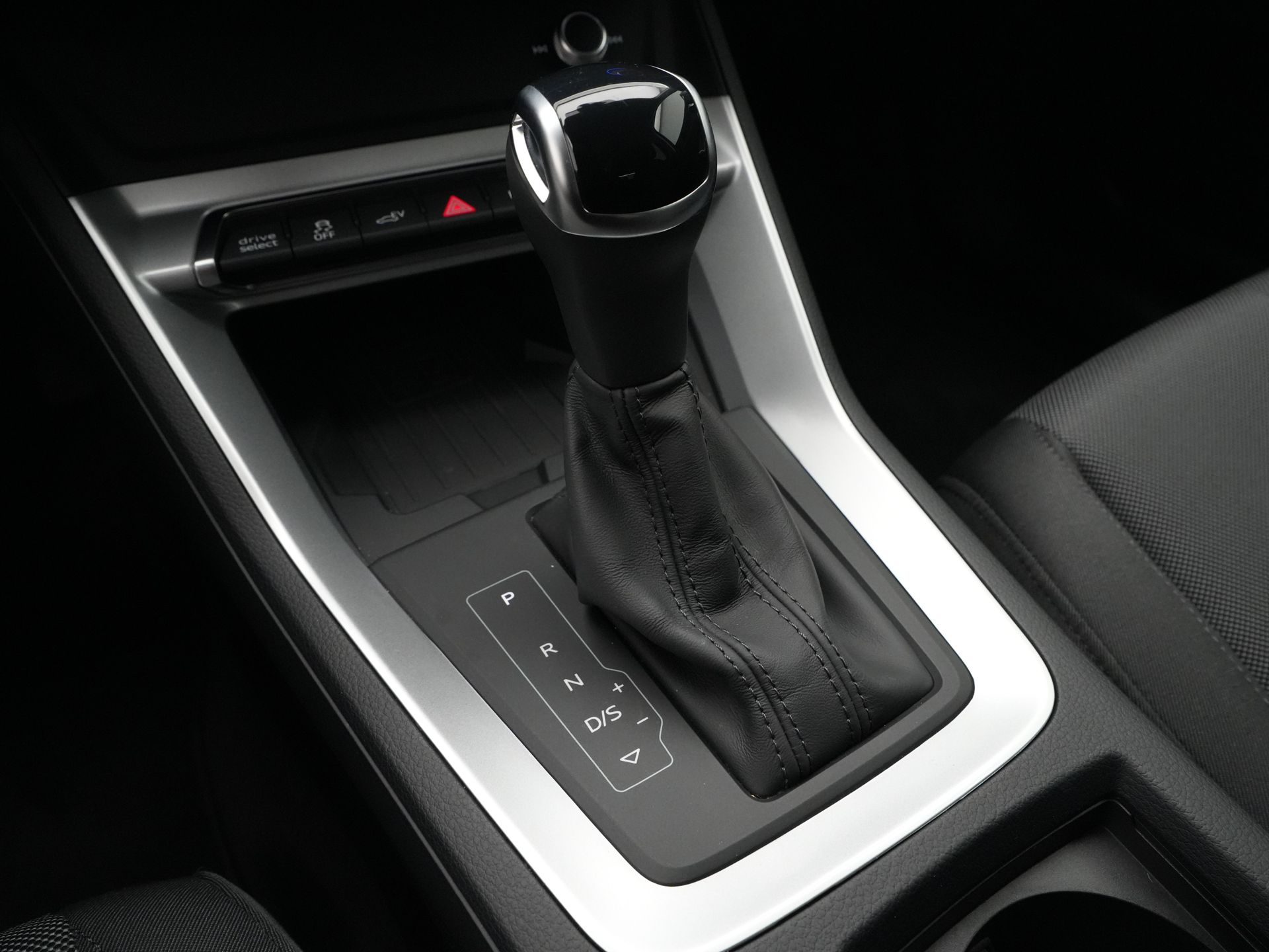 Audi - Q3 45 TFSI e 245pk S-Tronic edition - 2024