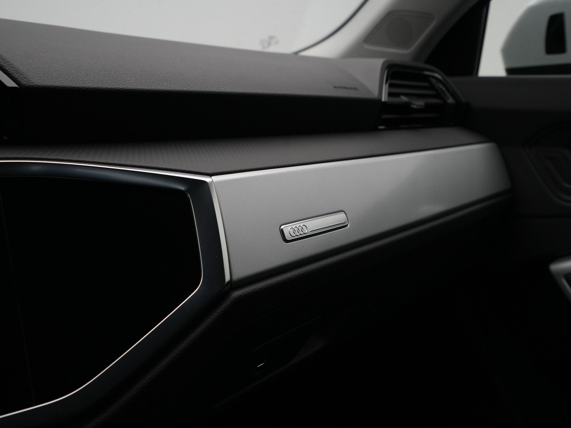 Audi - Q3 45 TFSI e 245pk S-Tronic edition - 2024