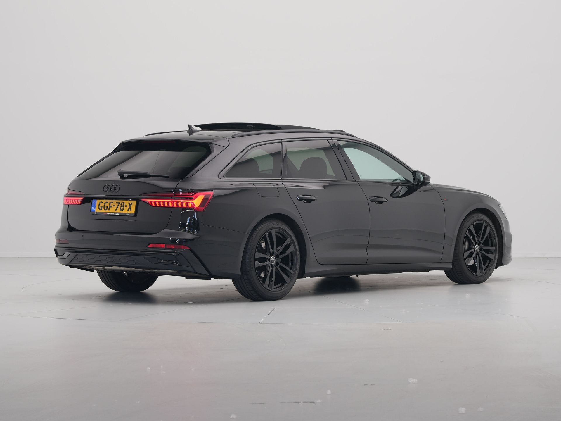 Audi - A6 Avant 40 TFSI S 204 pk S edition Competition - 2024