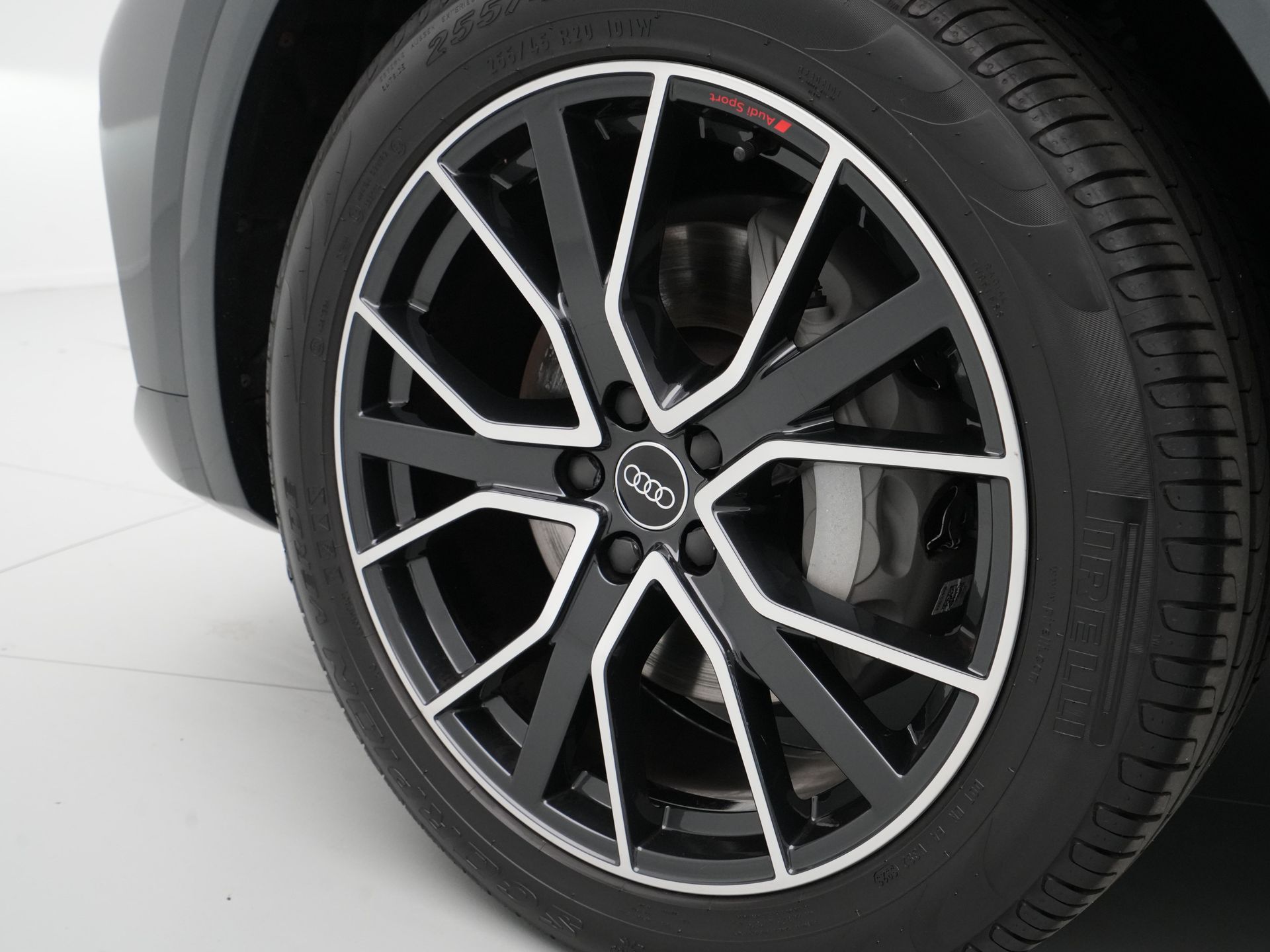 Audi - Q5 50 TFSI e 299 pk S edition - 2024