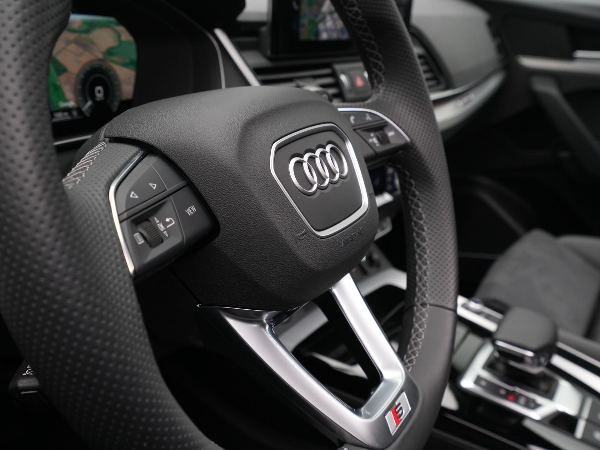 Audi - Q5 50 TFSI e 299 pk S edition - 2024