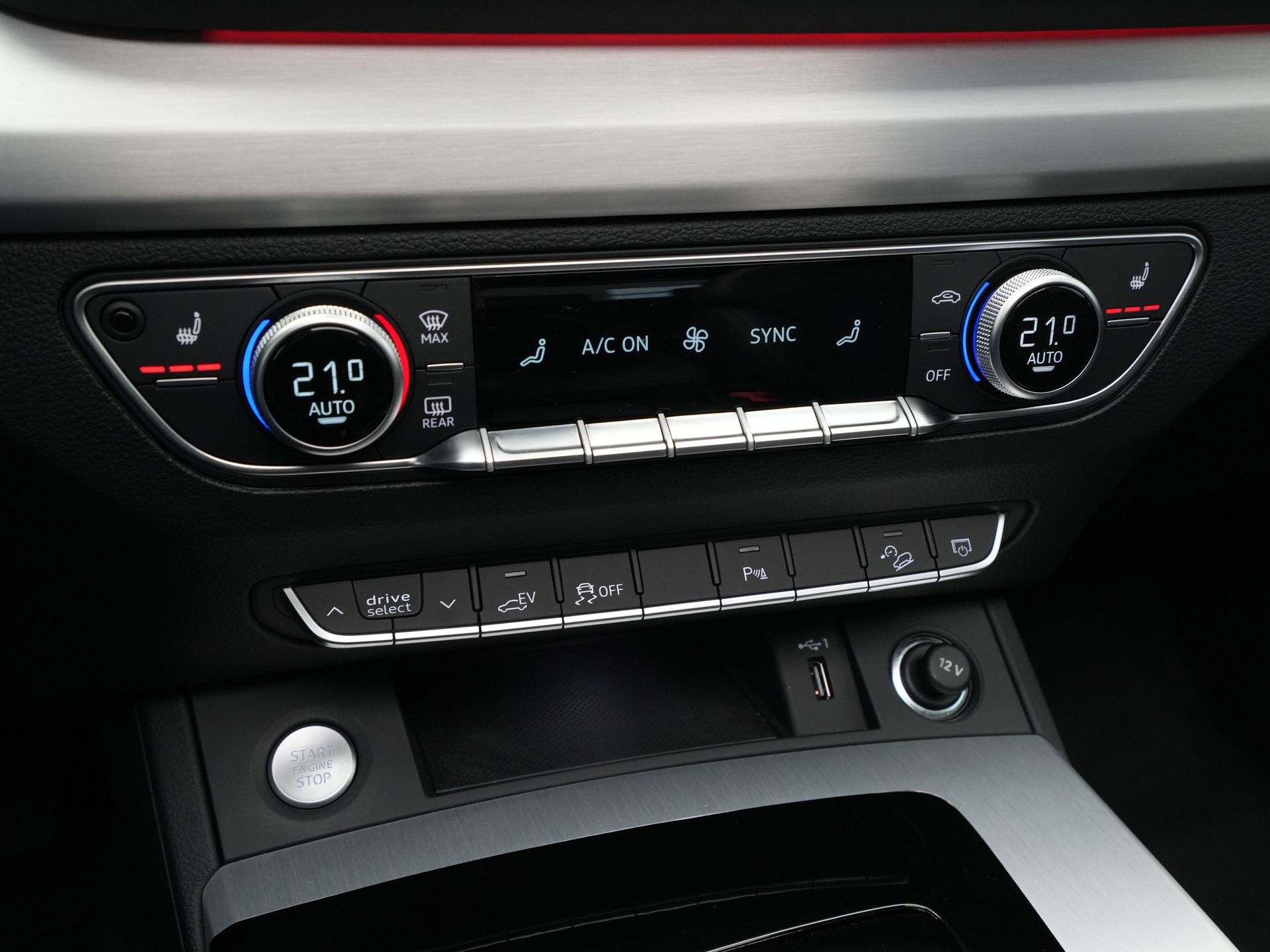 Audi - Q5 50 TFSI e 299 pk S edition - 2024