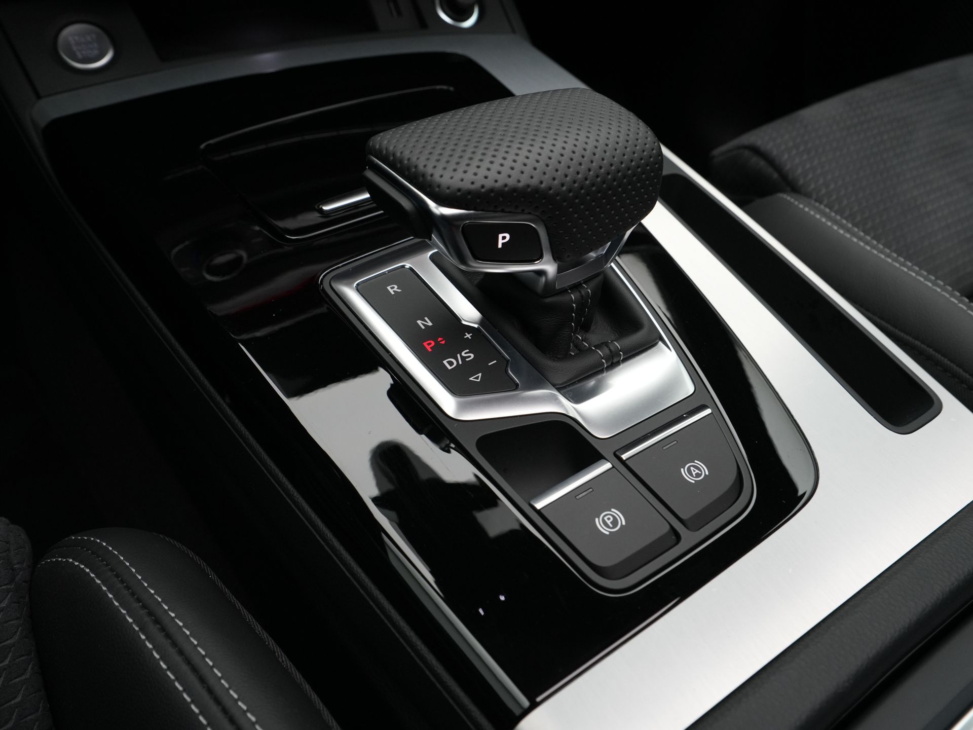 Audi - Q5 50 TFSI e 299 pk S edition - 2024