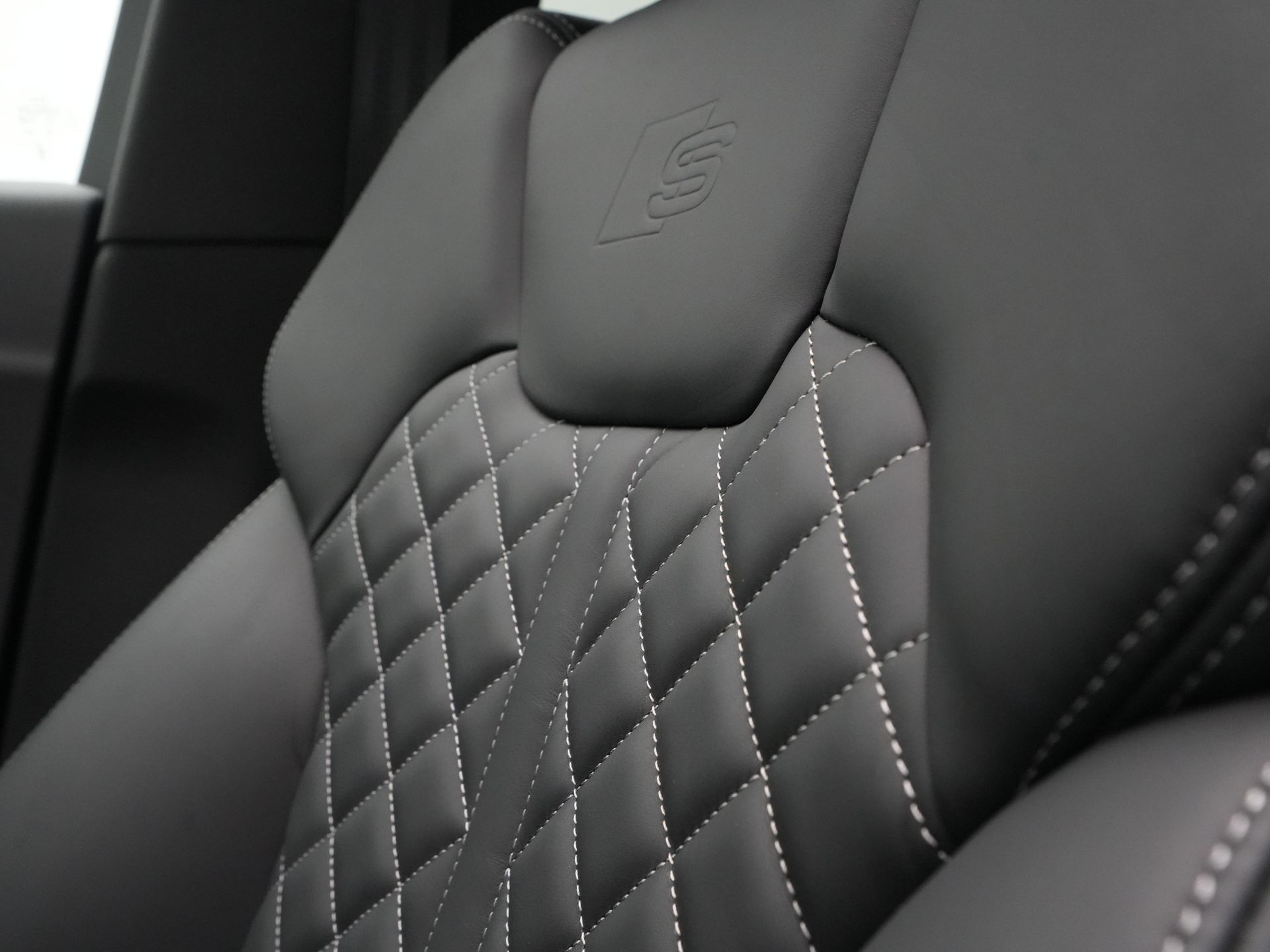 Audi - Q5 Sportback 55 TFSI e 367pk S edition Competition - 2024