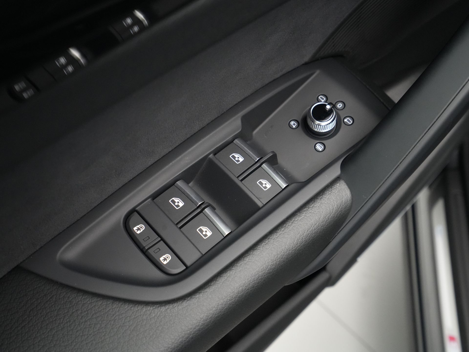 Audi - Q5 Sportback 55 TFSI e 367pk S edition Competition - 2024