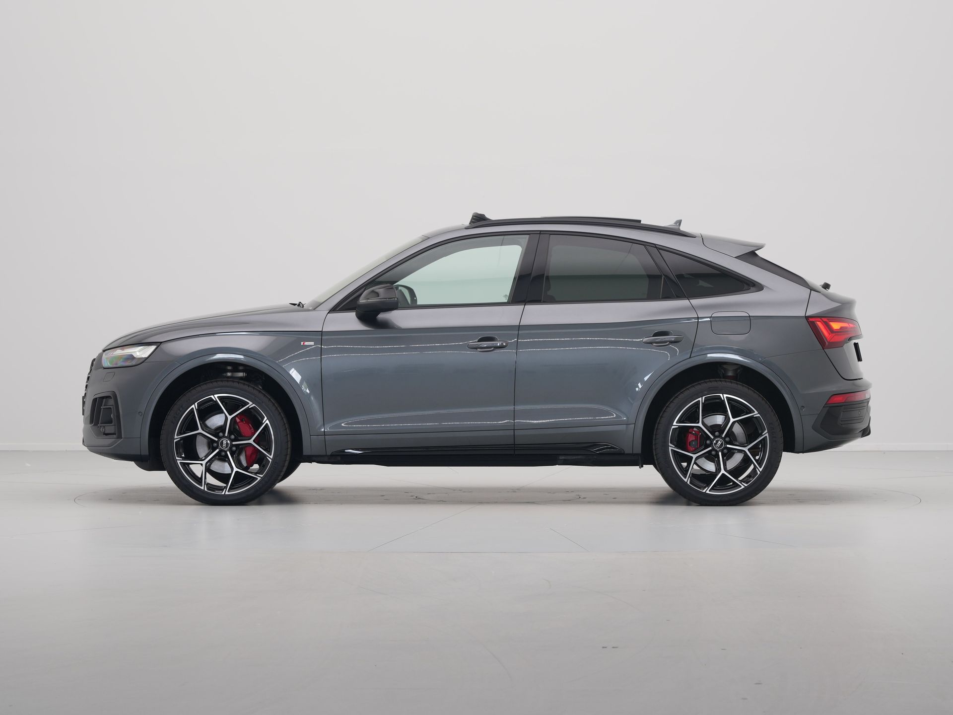 Audi - Q5 Sportback 55 TFSI e 367pk S edition Competition - 2024