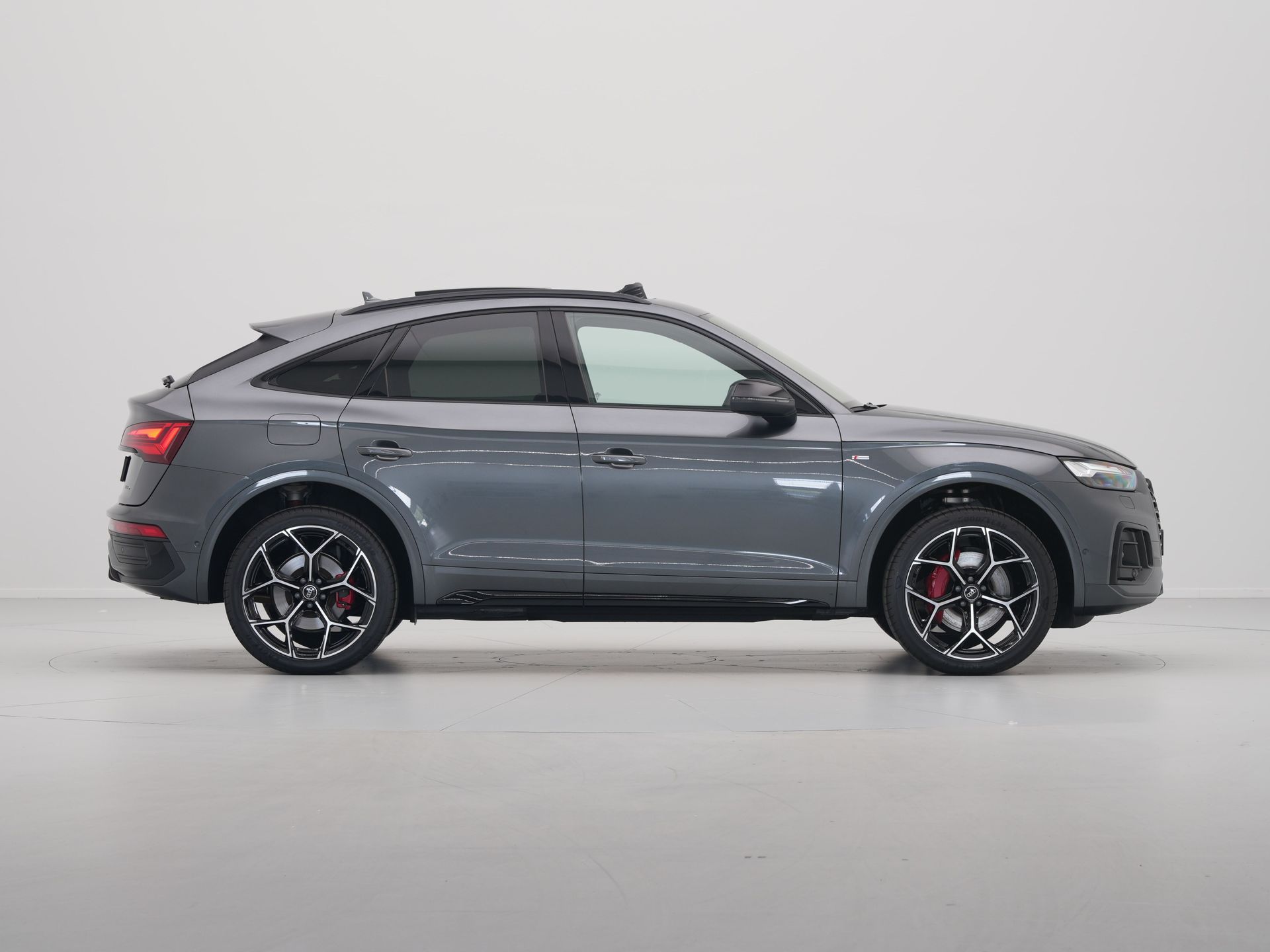 Audi - Q5 Sportback 55 TFSI e 367pk S edition Competition - 2024