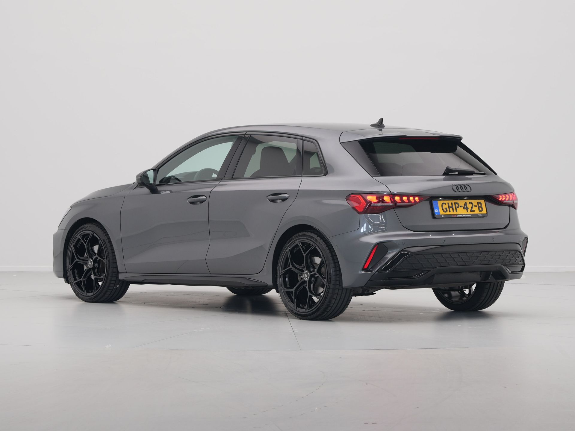 Audi - A3 Sportback 35 TFSI 150 pk S edition - 2024