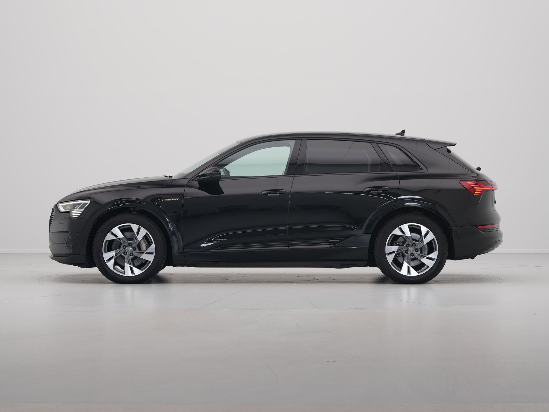 Audi - e-tron e-tron 55 quattro 361pk advanced S-Line 95 kWh - 2019