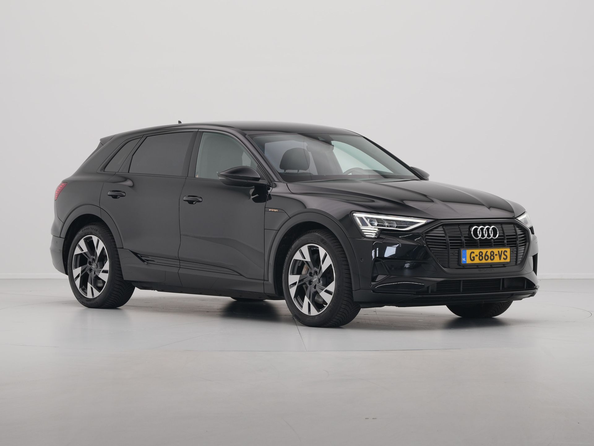Audi - e-tron e-tron 55 quattro 361pk advanced S-Line 95 kWh - 2019